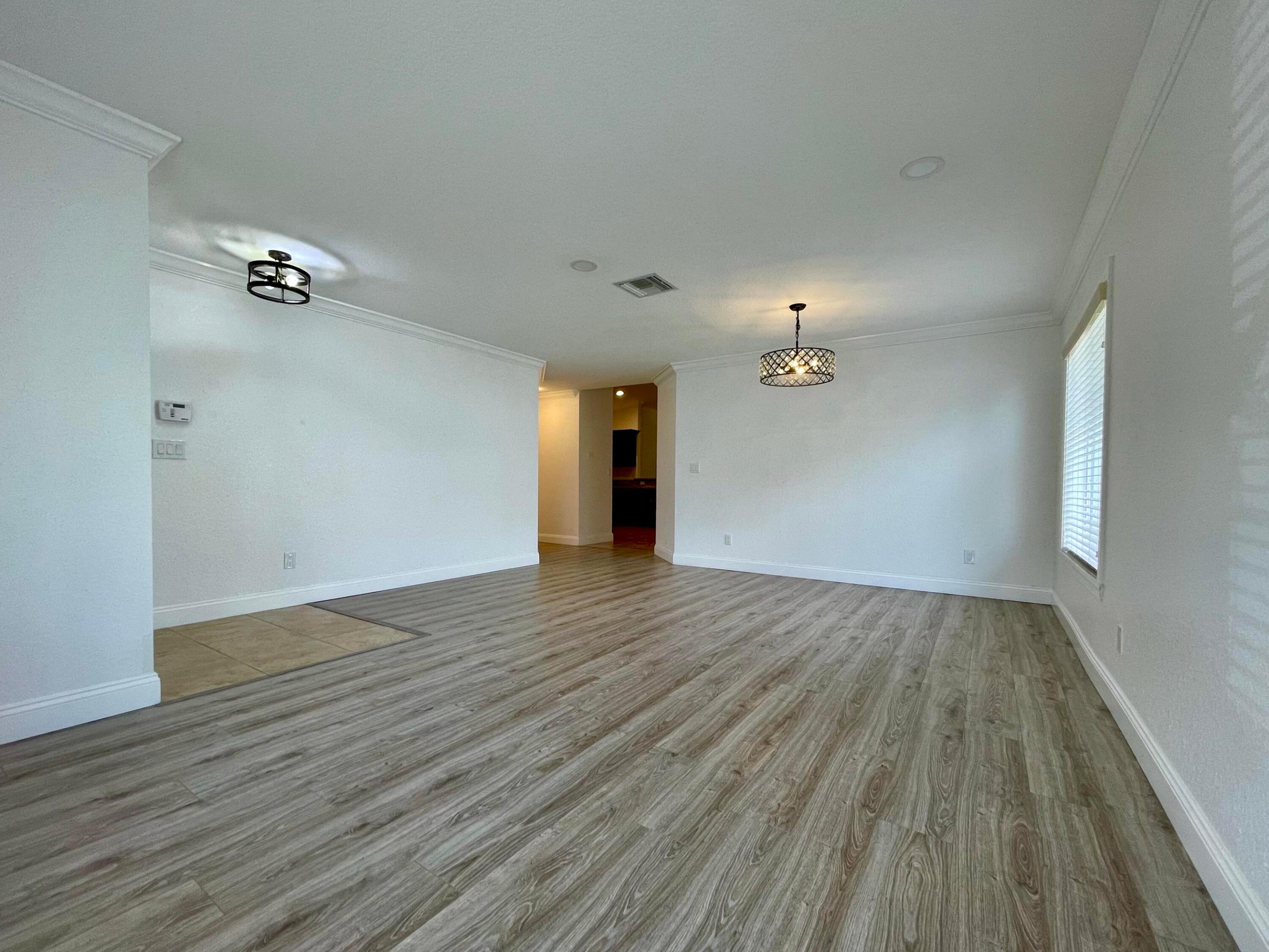 5575 45 Avenue