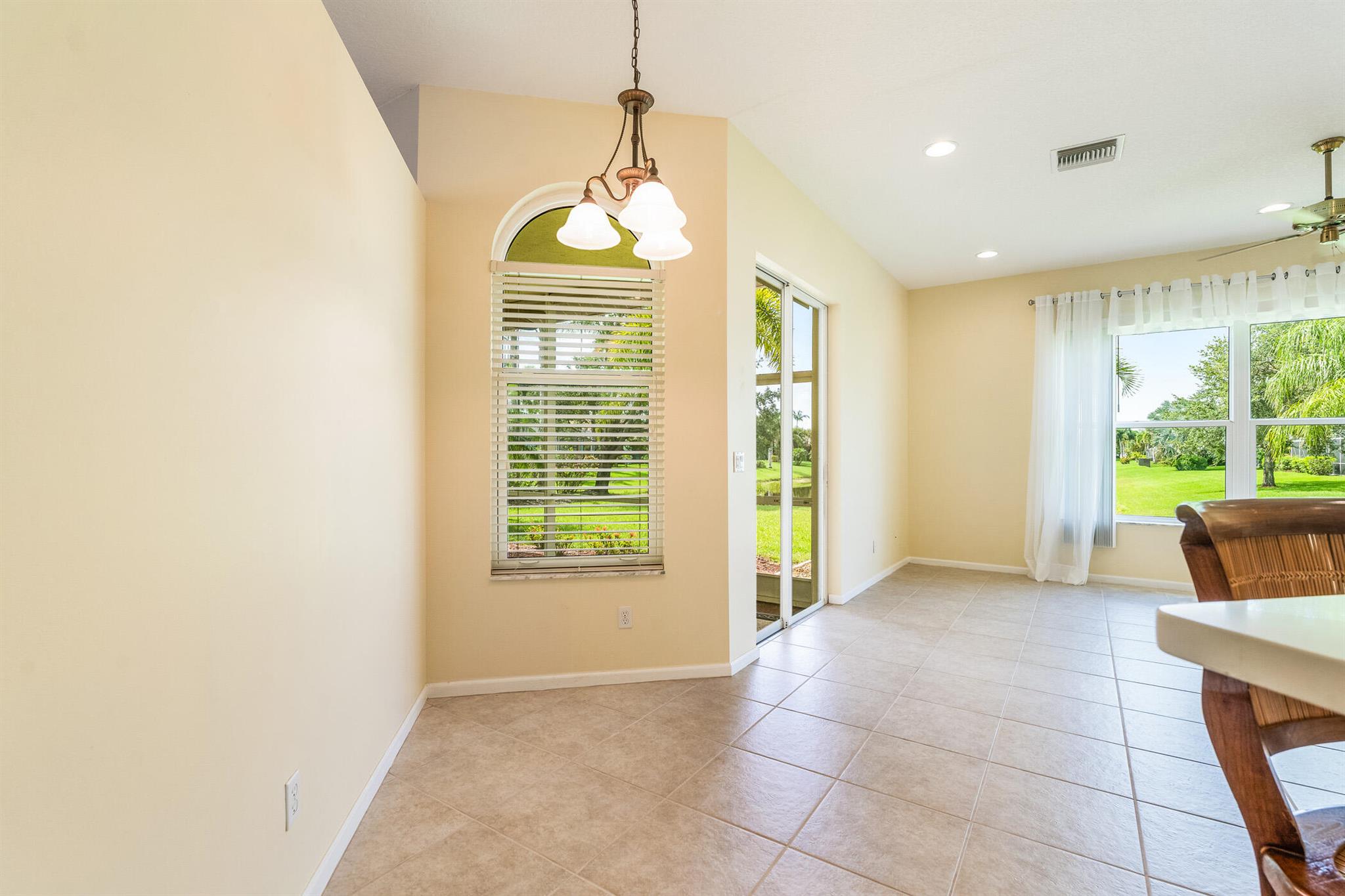 412 N Key Lime Square SW