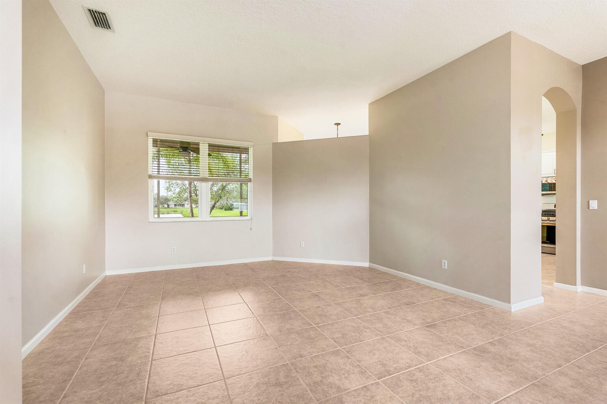 412 N Key Lime Square SW