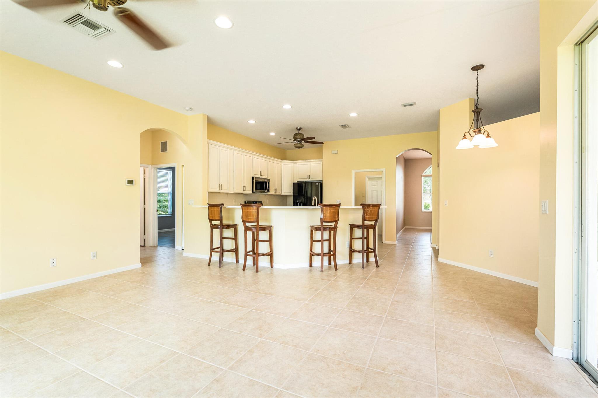 412 N Key Lime Square SW