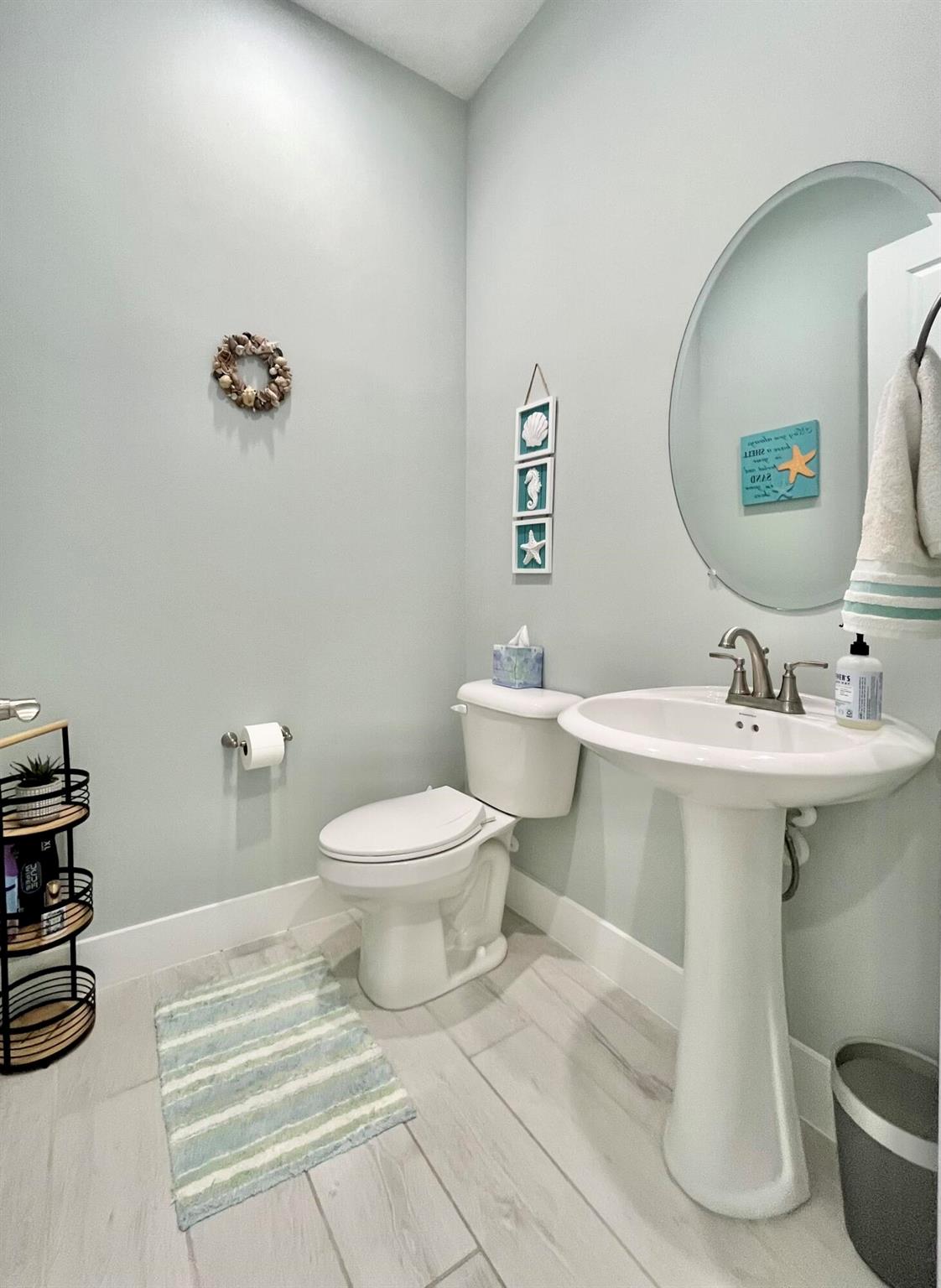 5523 Bent Pine Square