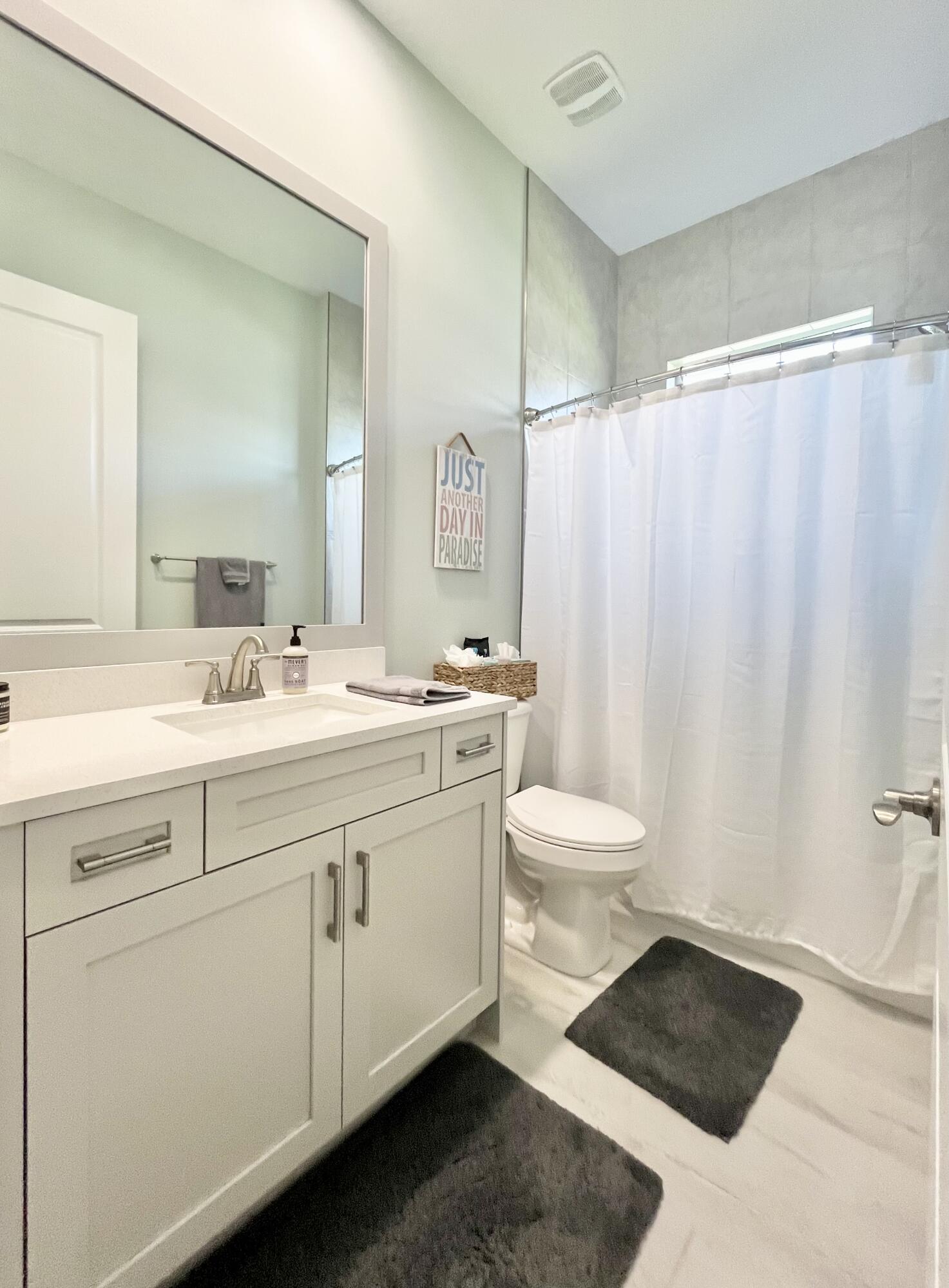 5523 Bent Pine Square