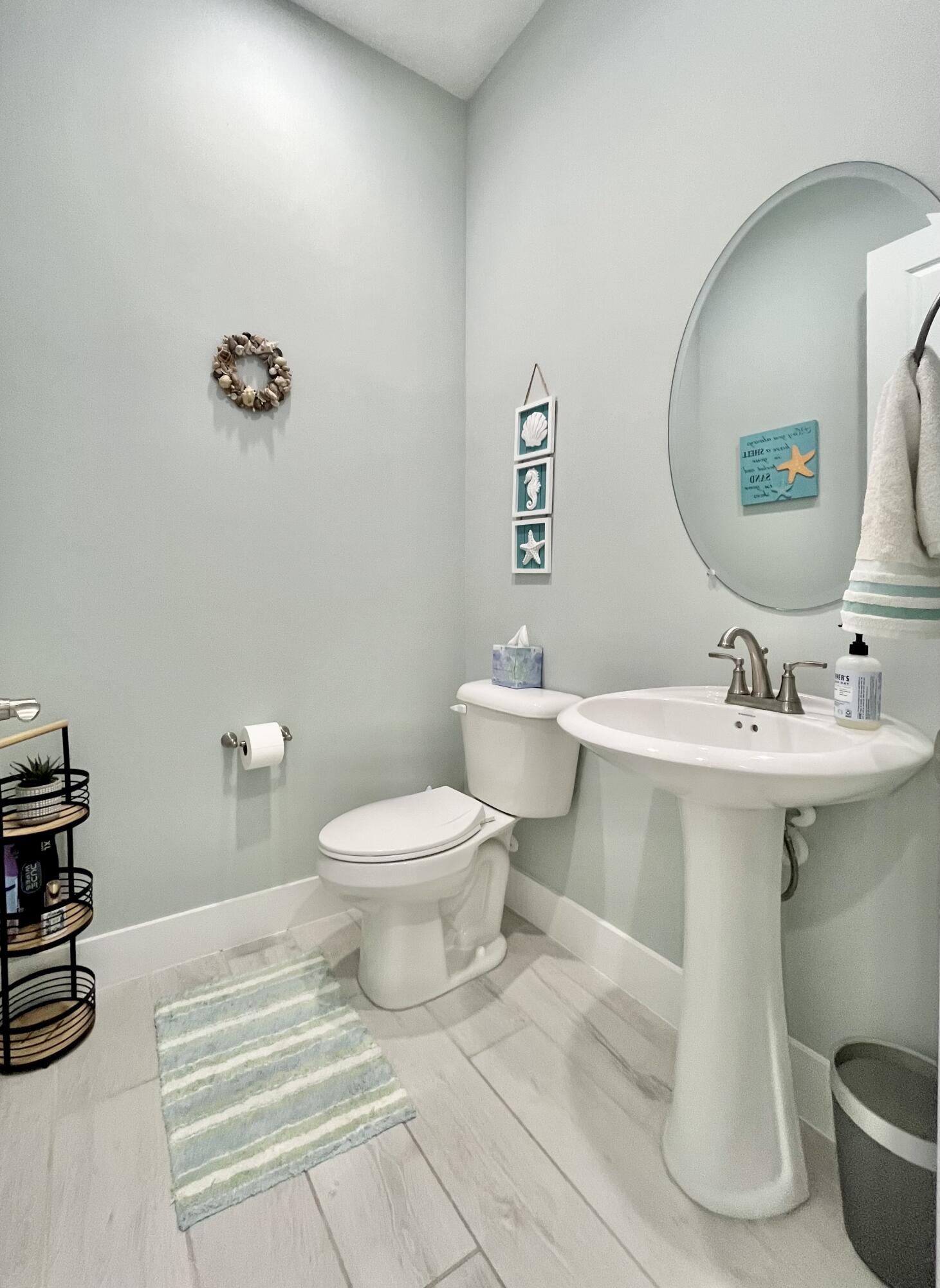 5523 Bent Pine Square