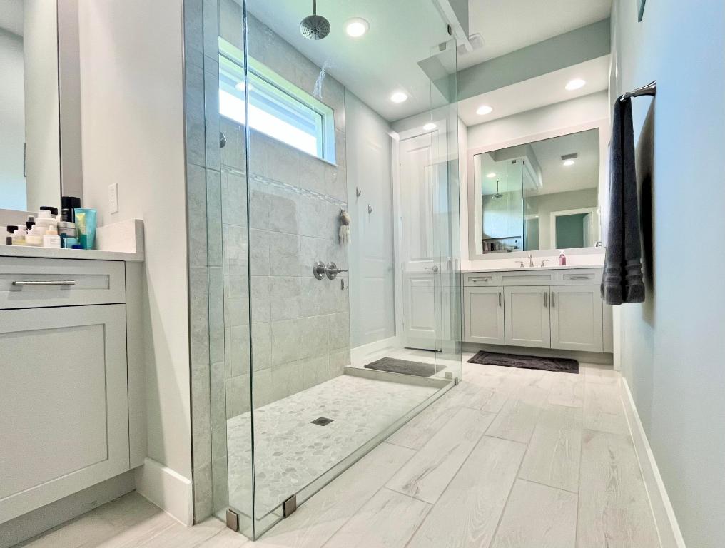 5523 Bent Pine Square