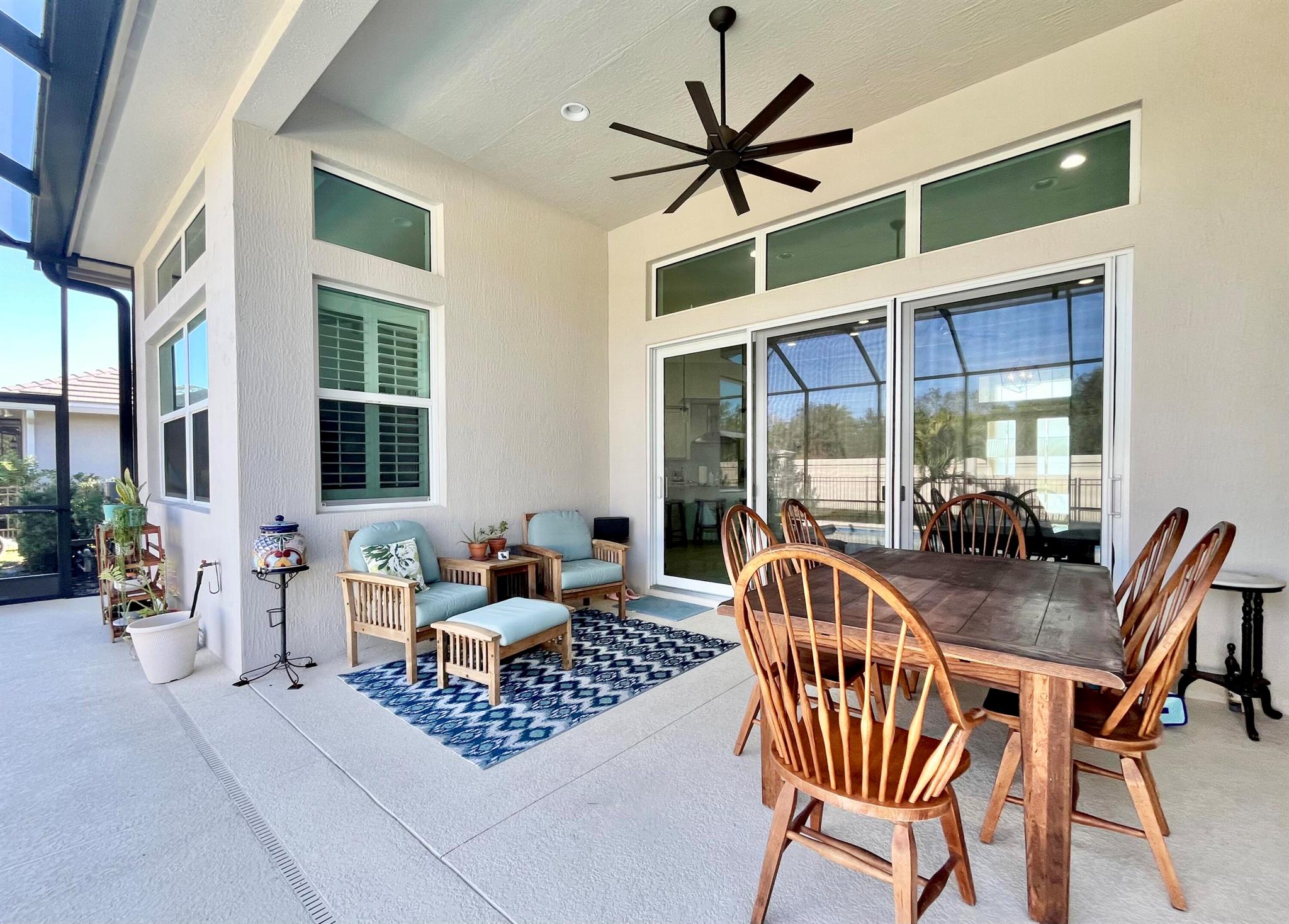 5523 Bent Pine Square