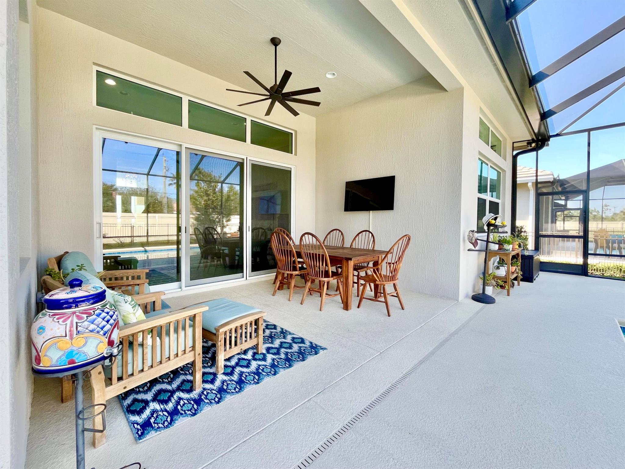 5523 Bent Pine Square