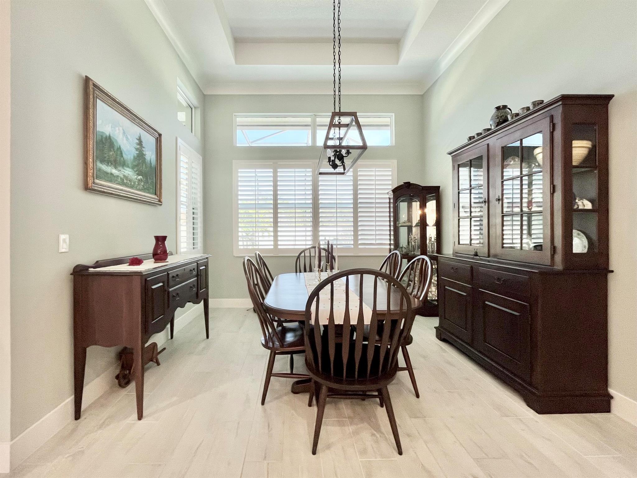 5523 Bent Pine Square