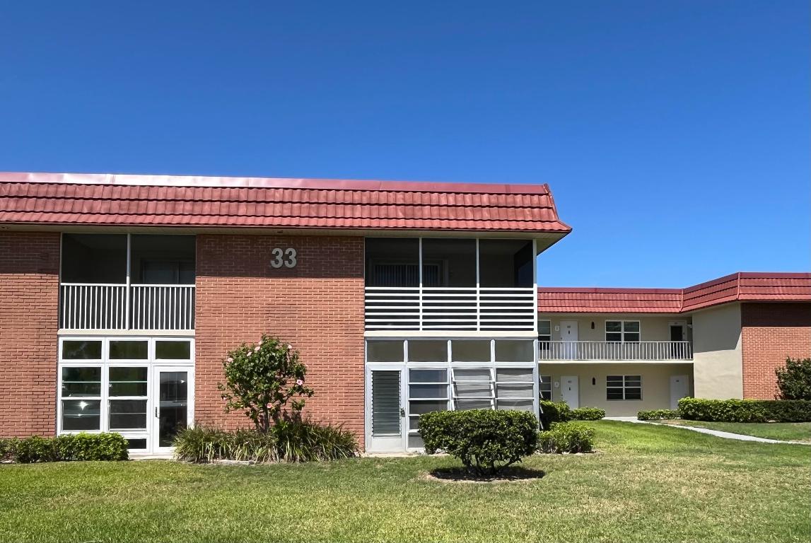 33 Pine Arbor Lane 103