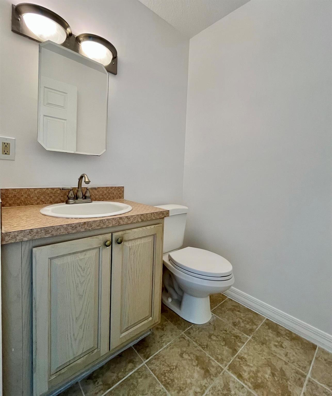 33 Pine Arbor Lane 103