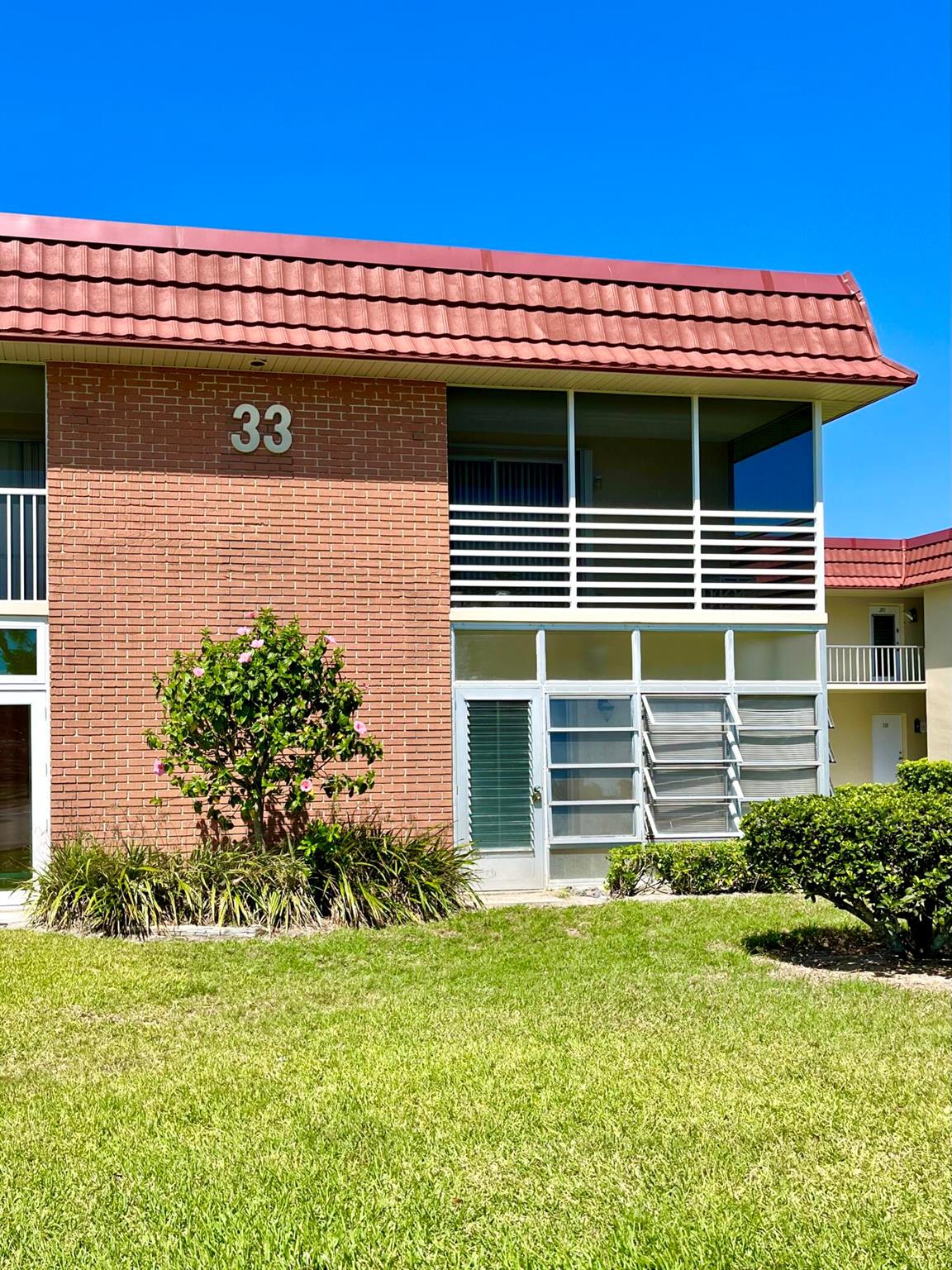 33 Pine Arbor Lane 103
