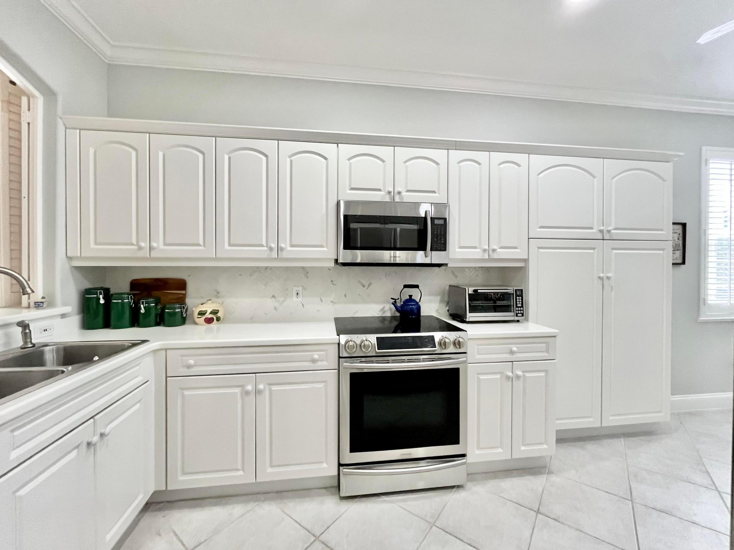 1135 St Georges Lane