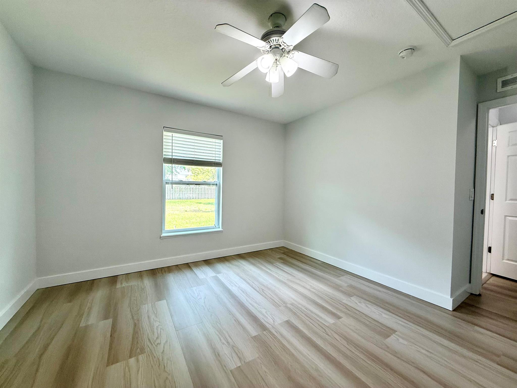 5230 Compass Pointe Circle