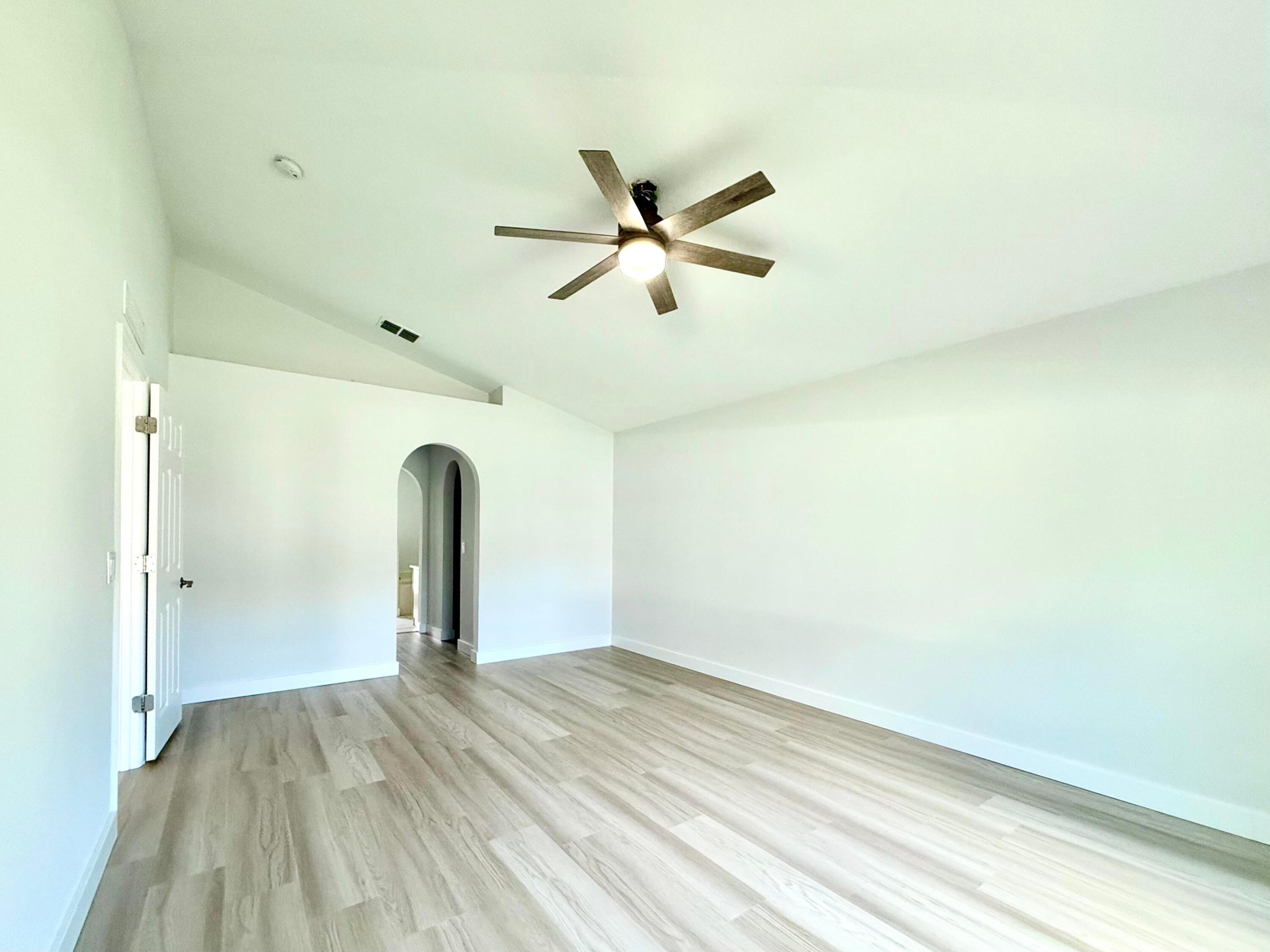 5230 Compass Pointe Circle