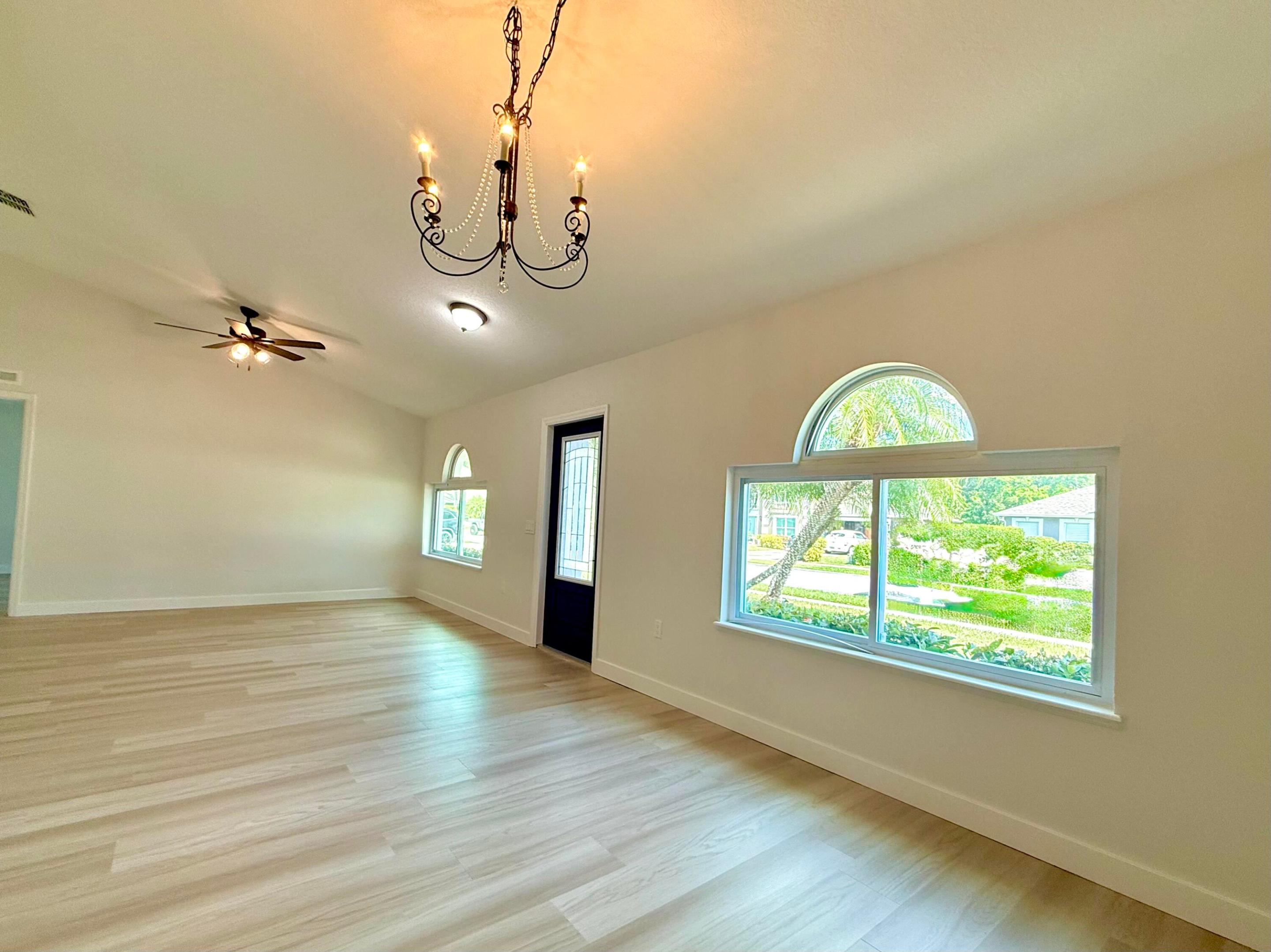 5230 Compass Pointe Circle