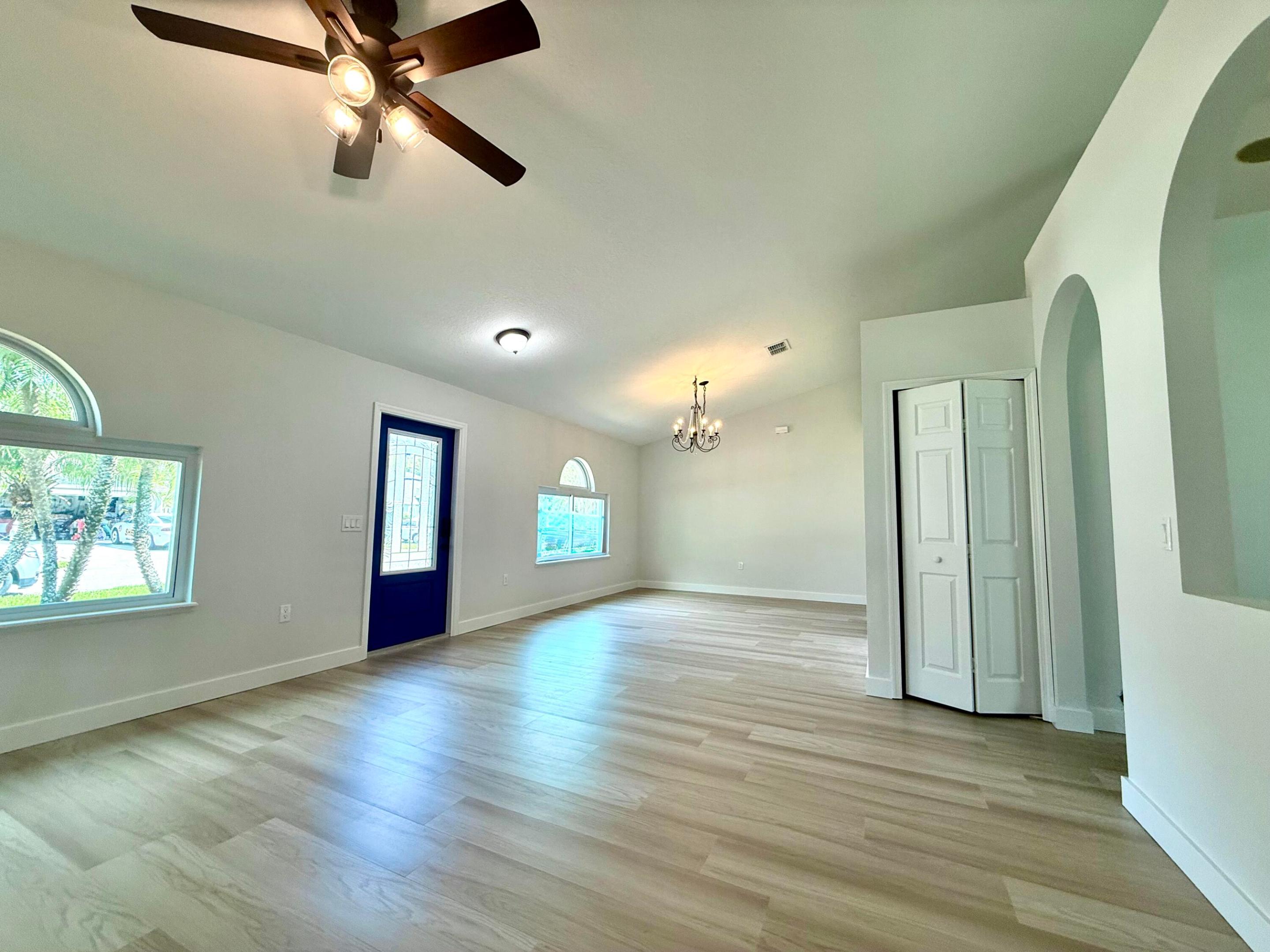 5230 Compass Pointe Circle