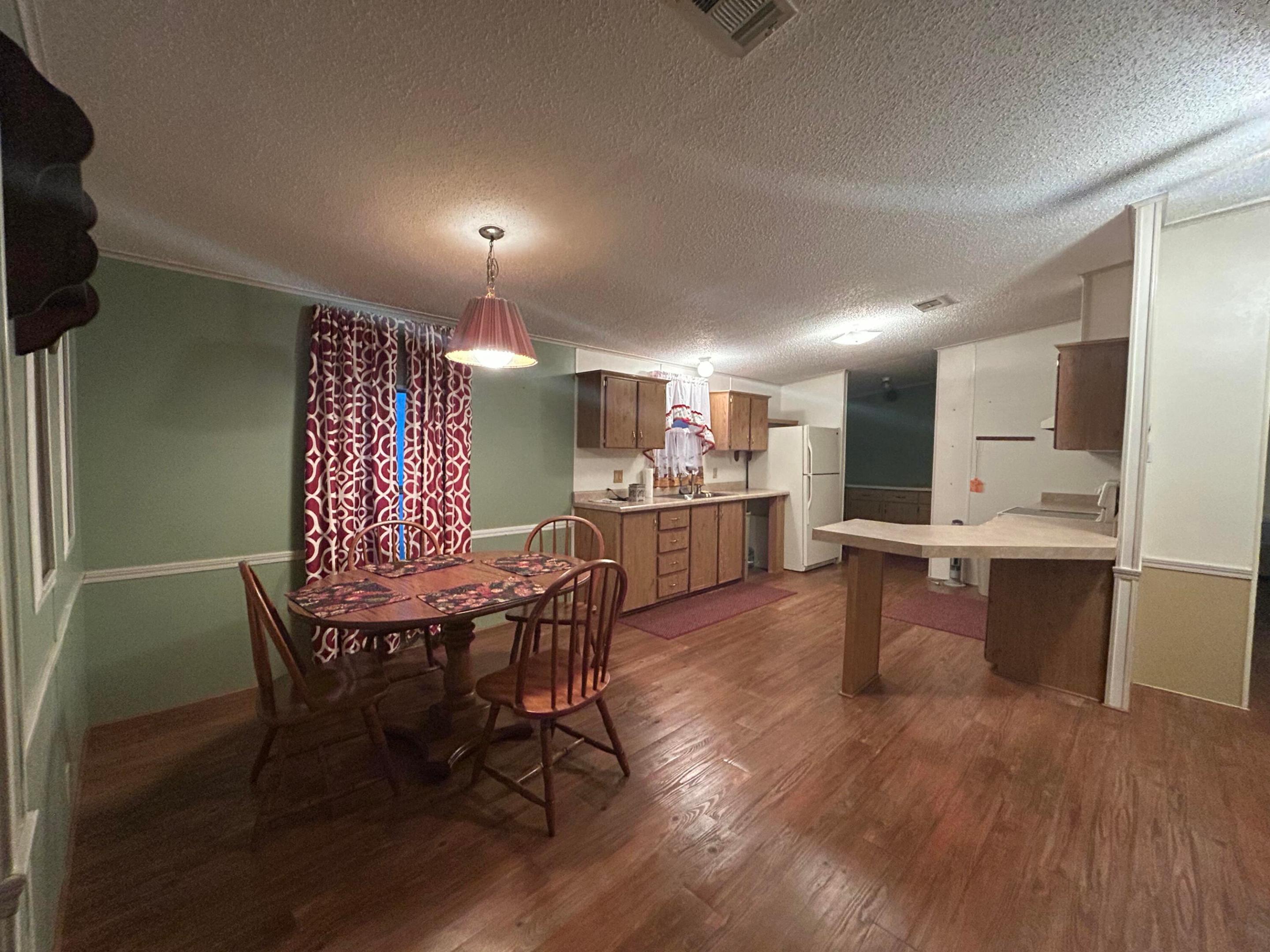 5805 Ridge Court