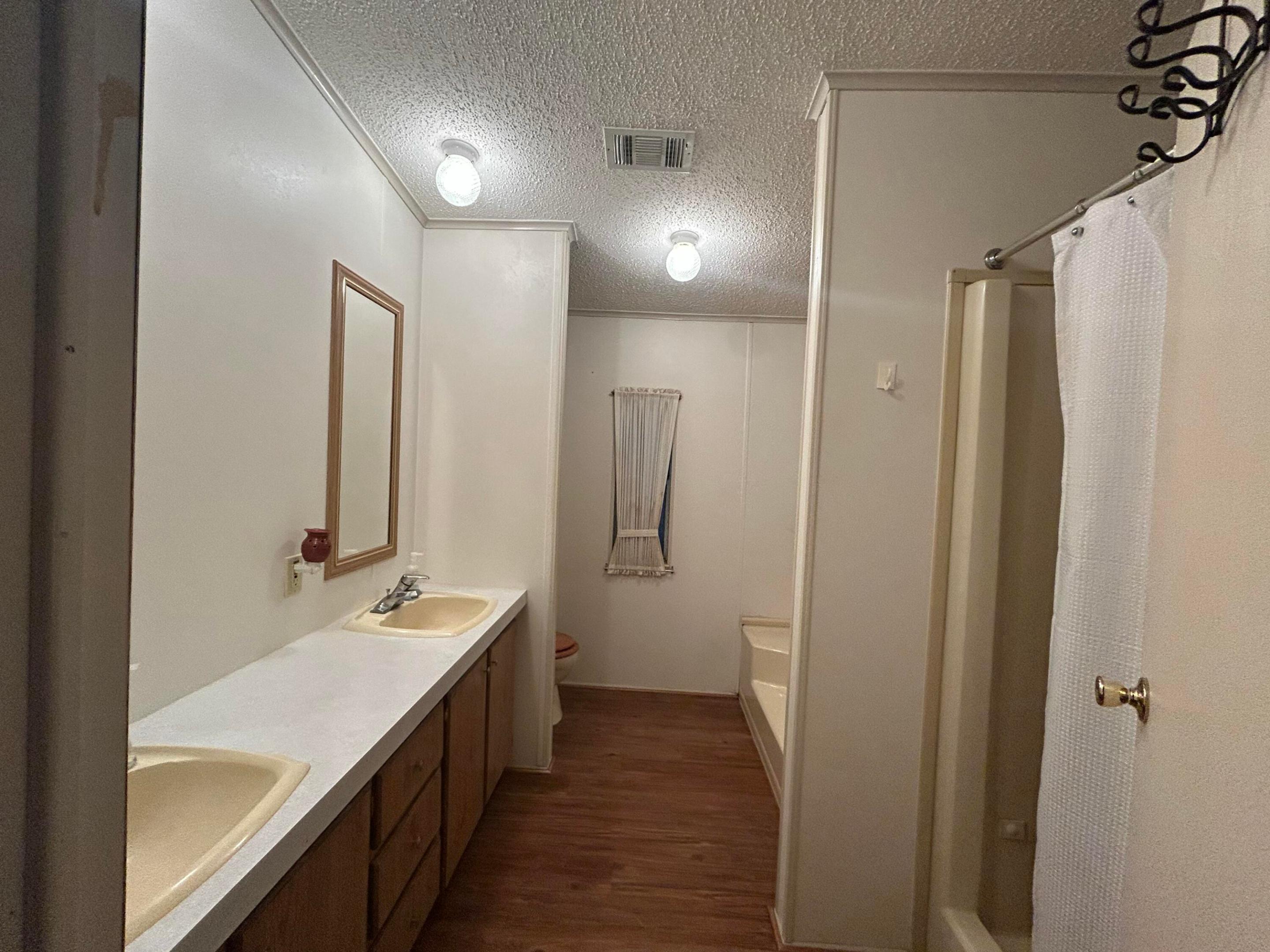 5805 Ridge Court