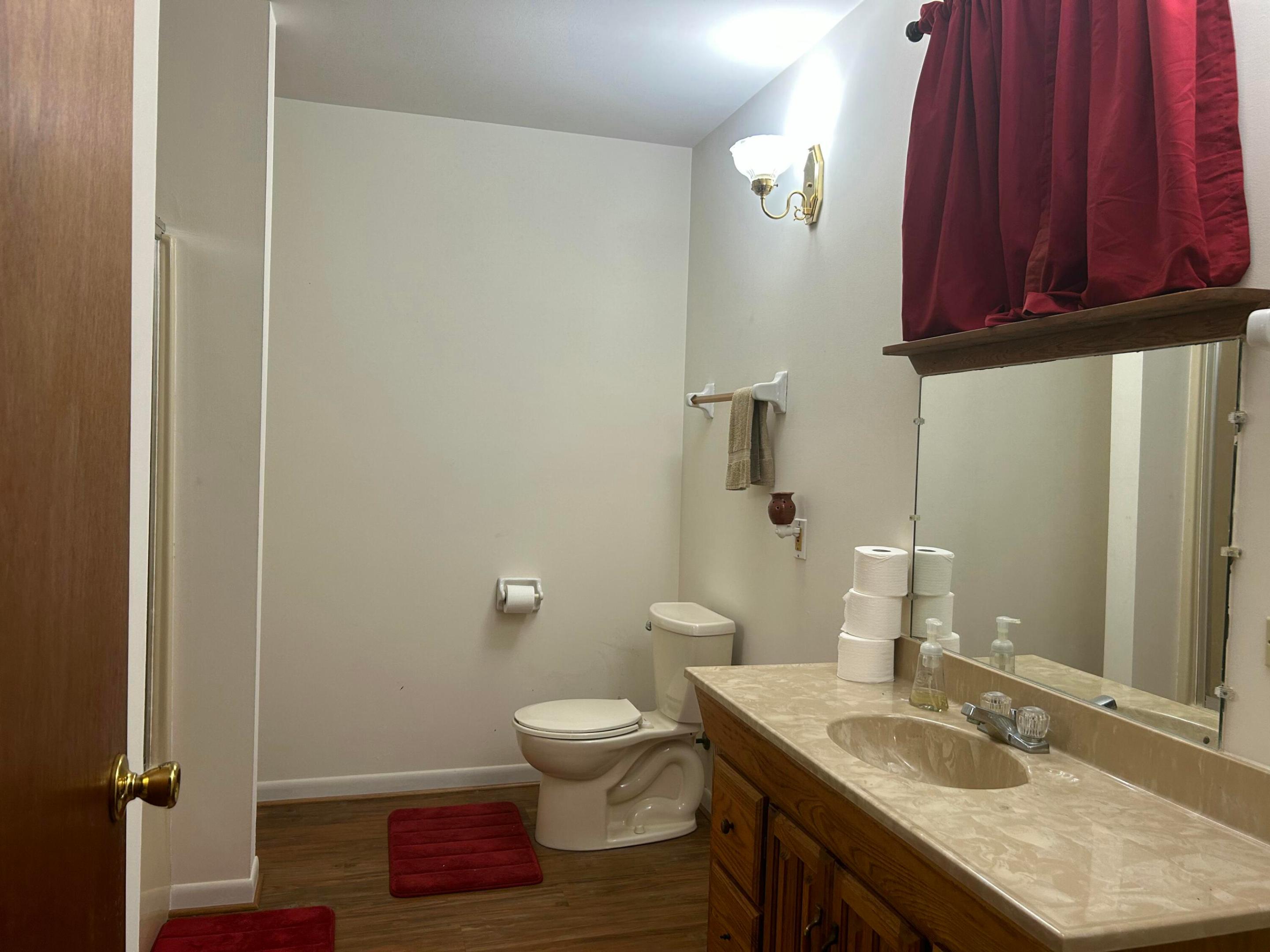 5805 Ridge Court