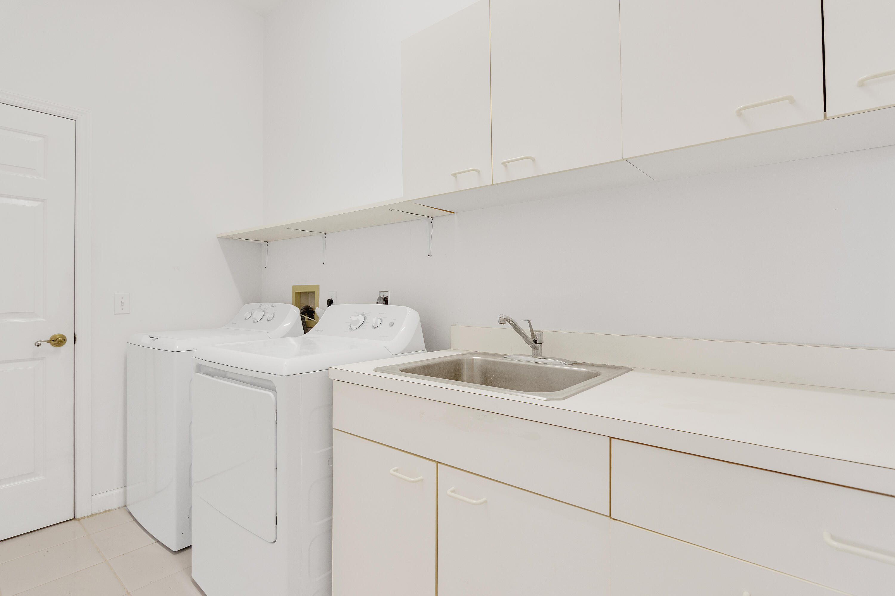 9412 Poinciana Court