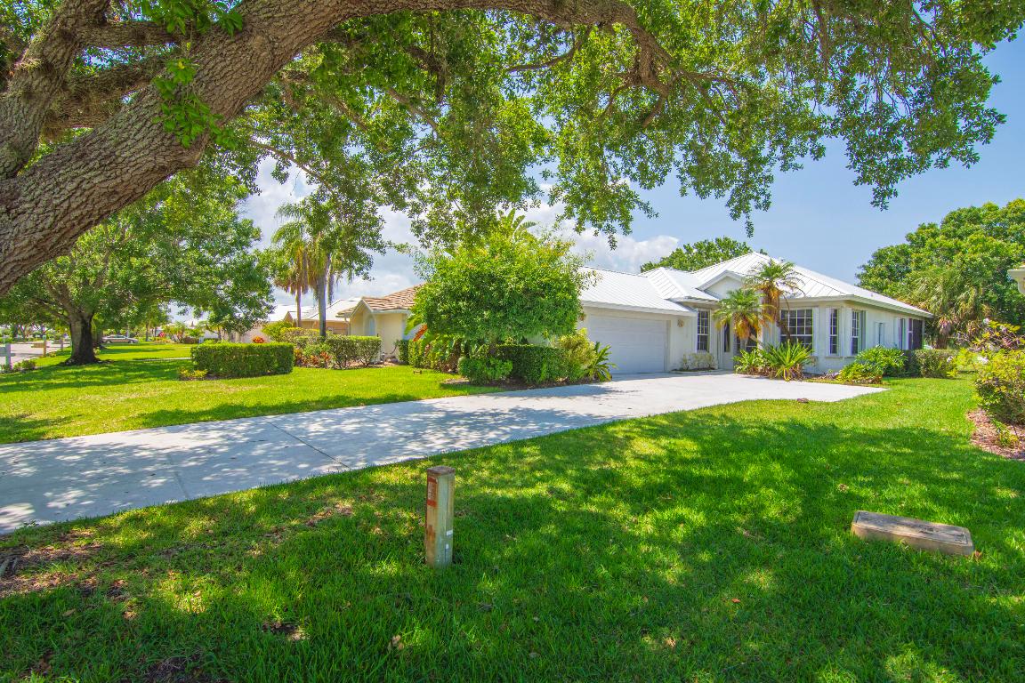 9412 Poinciana Court