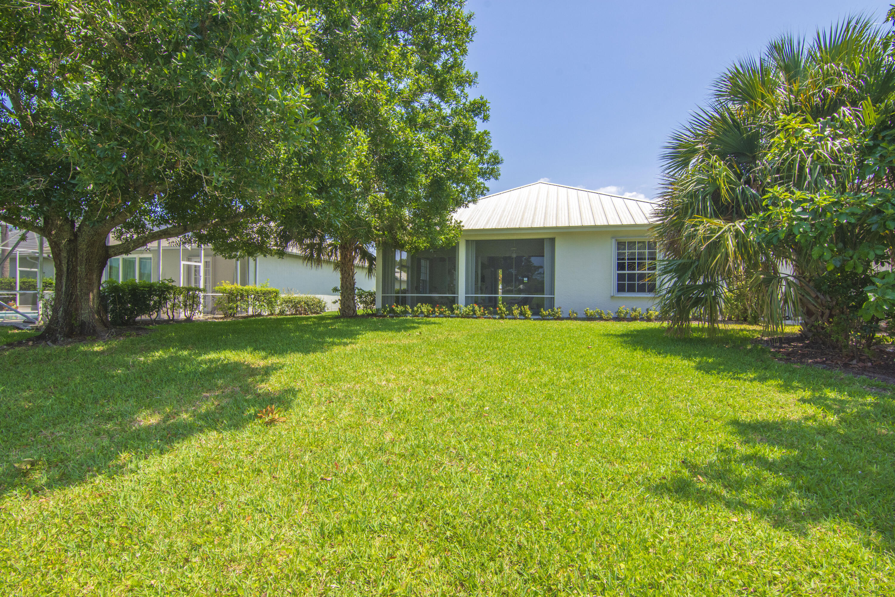 9412 Poinciana Court