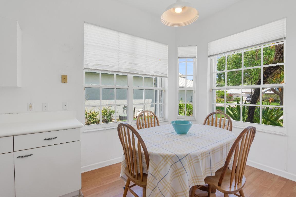 9412 Poinciana Court