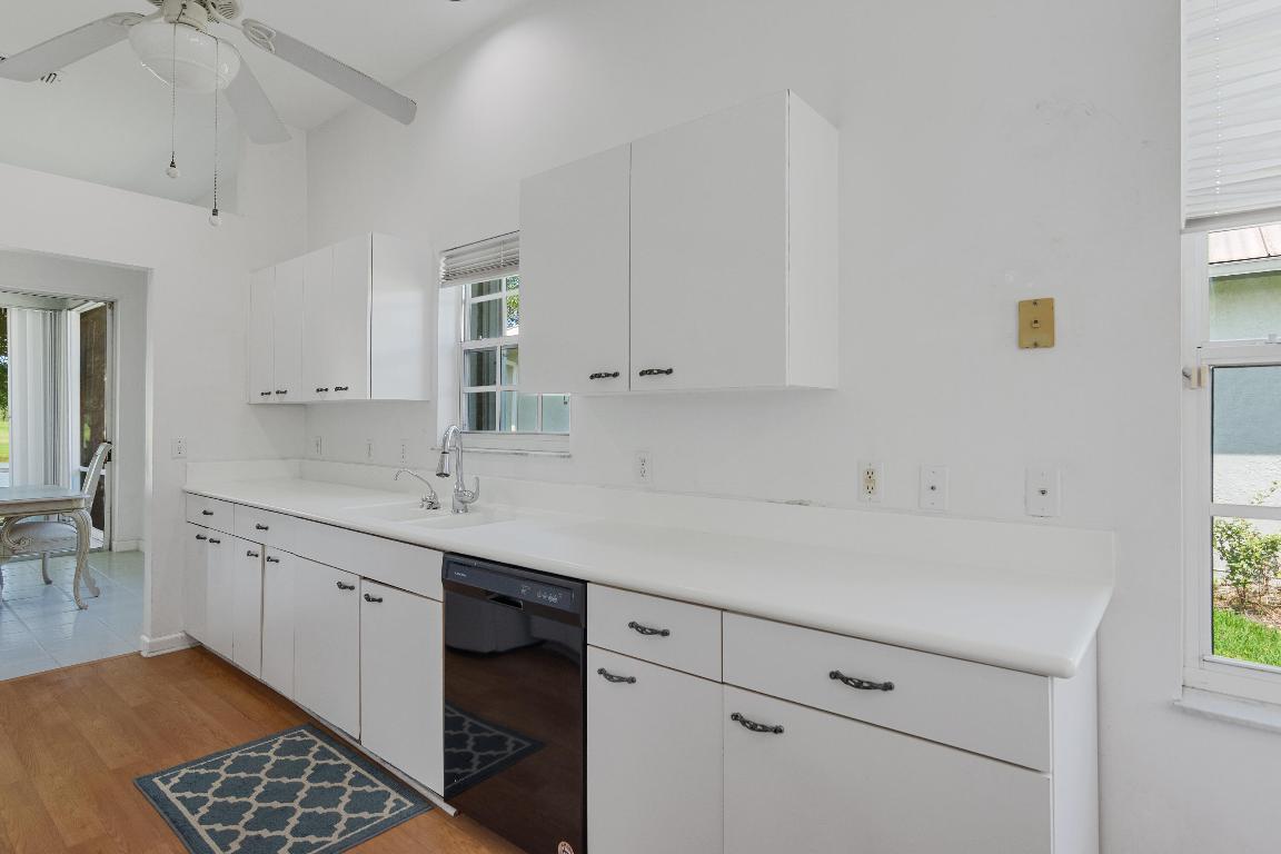 9412 Poinciana Court