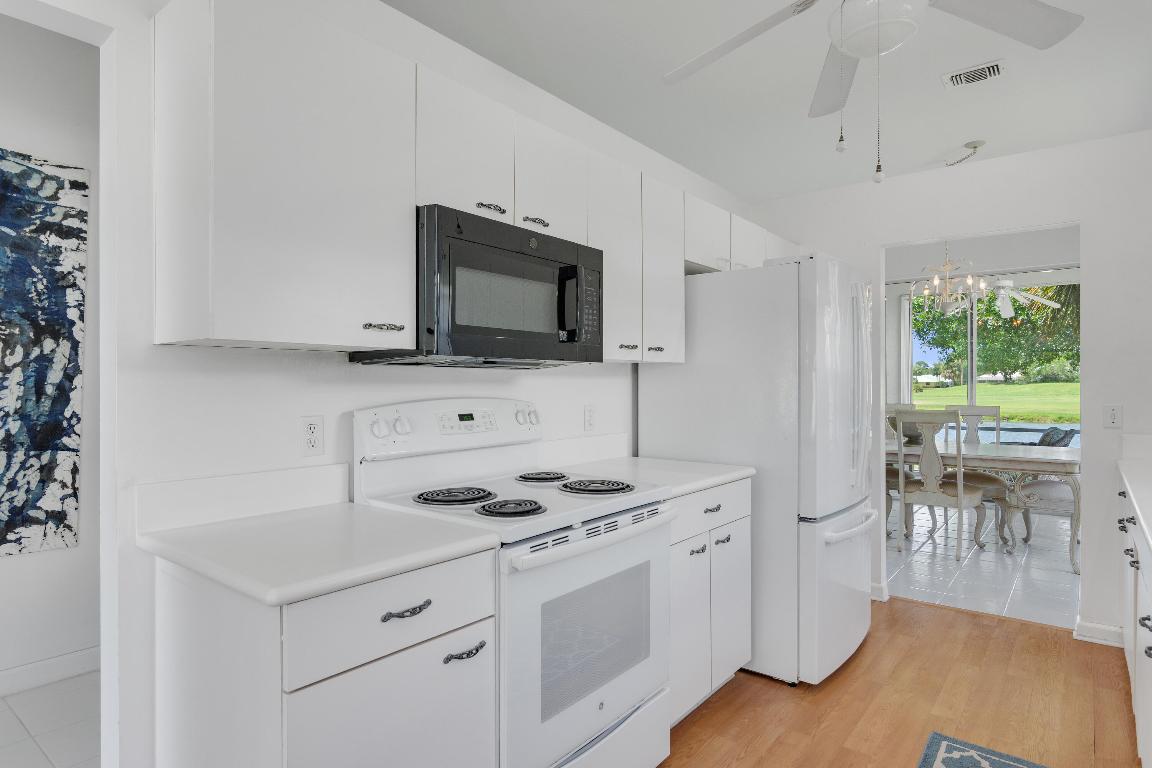 9412 Poinciana Court