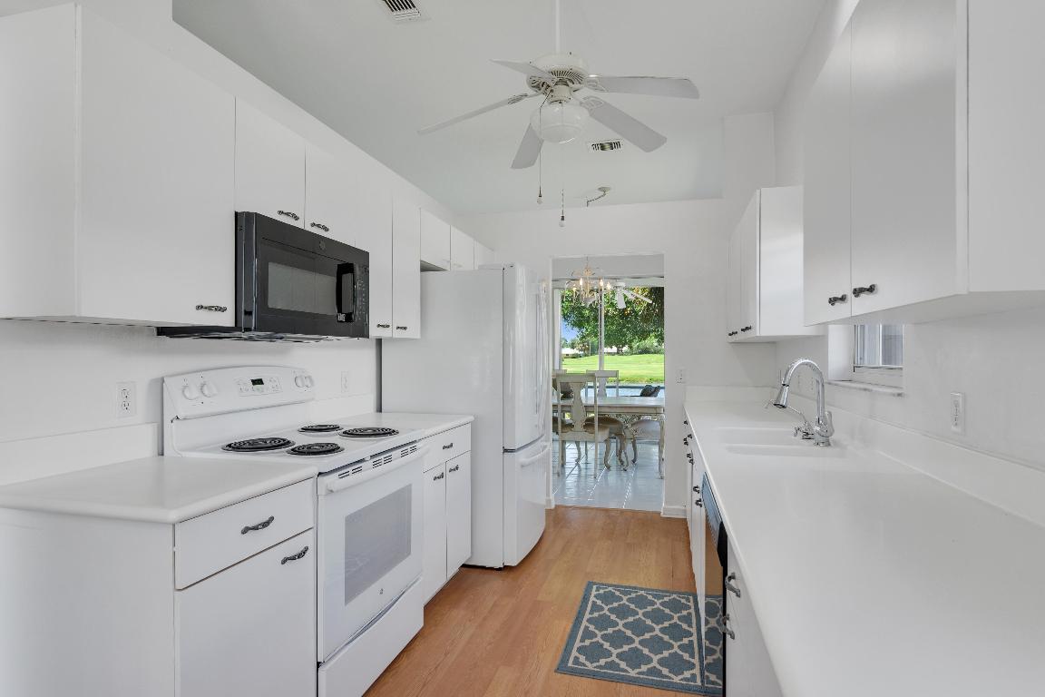 9412 Poinciana Court