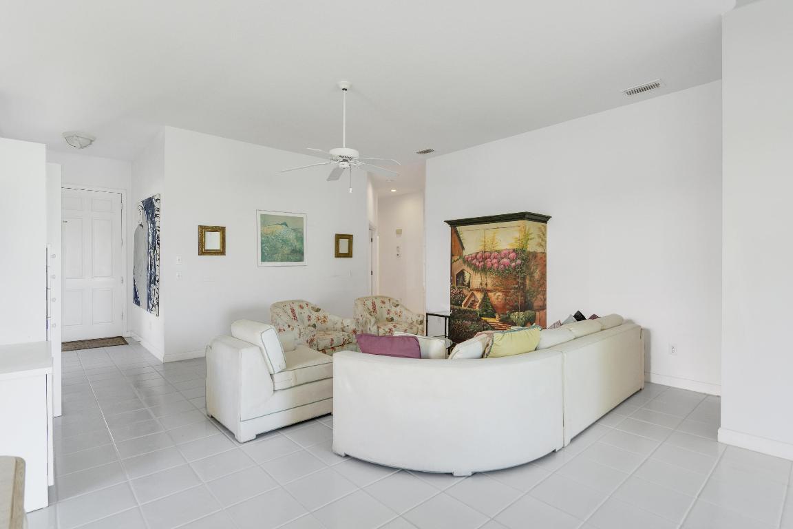 9412 Poinciana Court