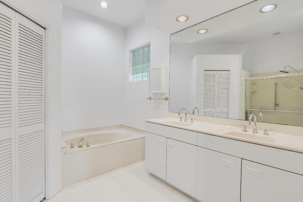 9412 Poinciana Court