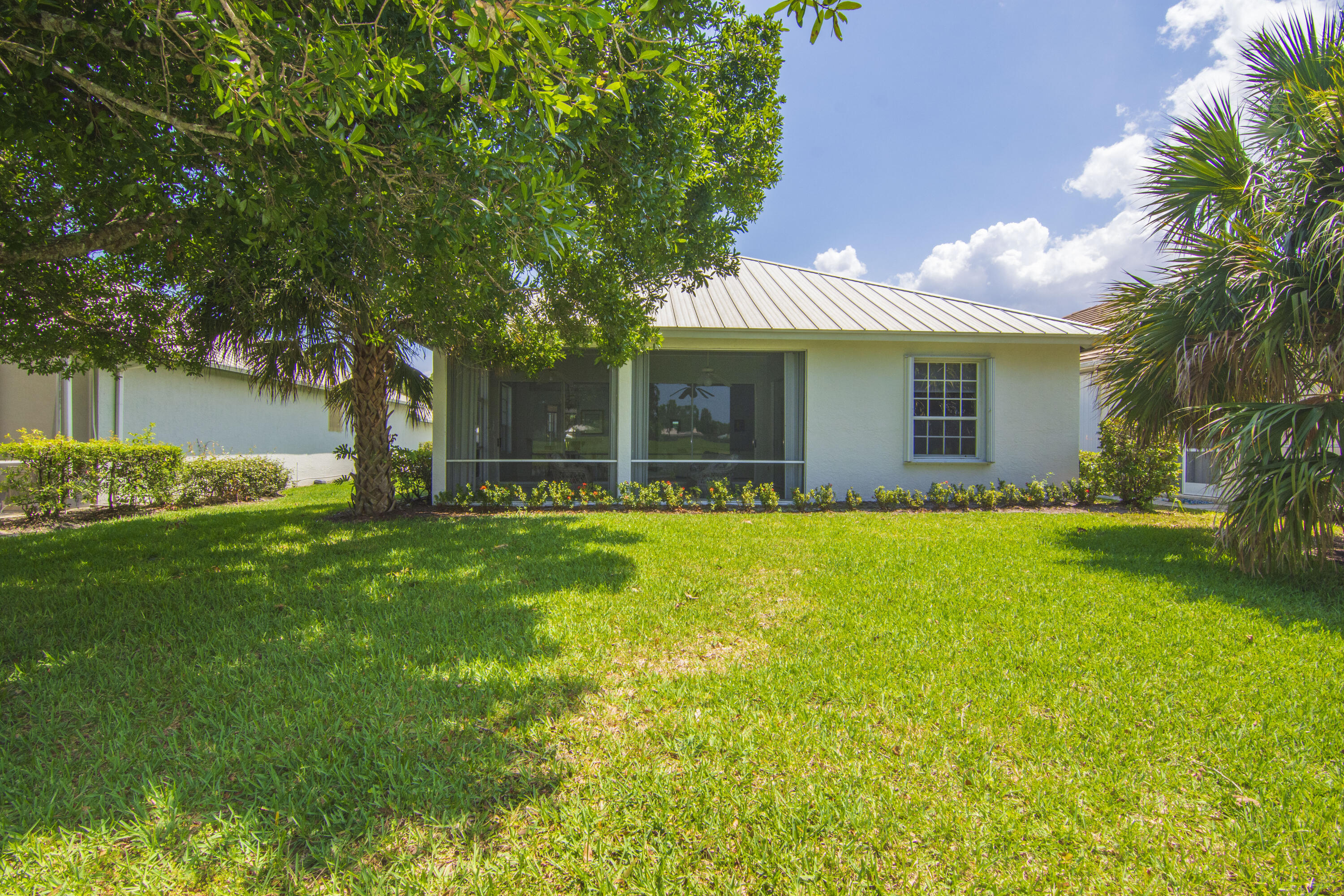 9412 Poinciana Court