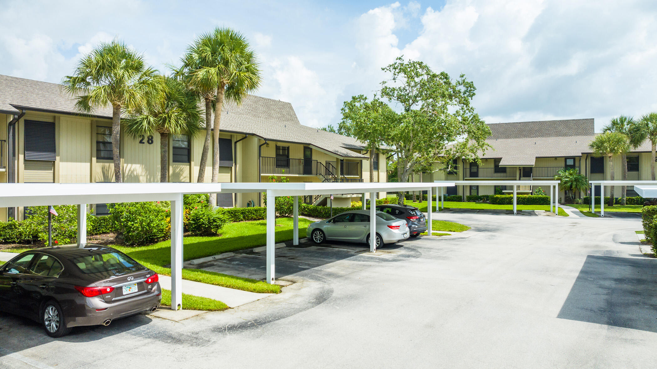 28 Plantation Drive 204