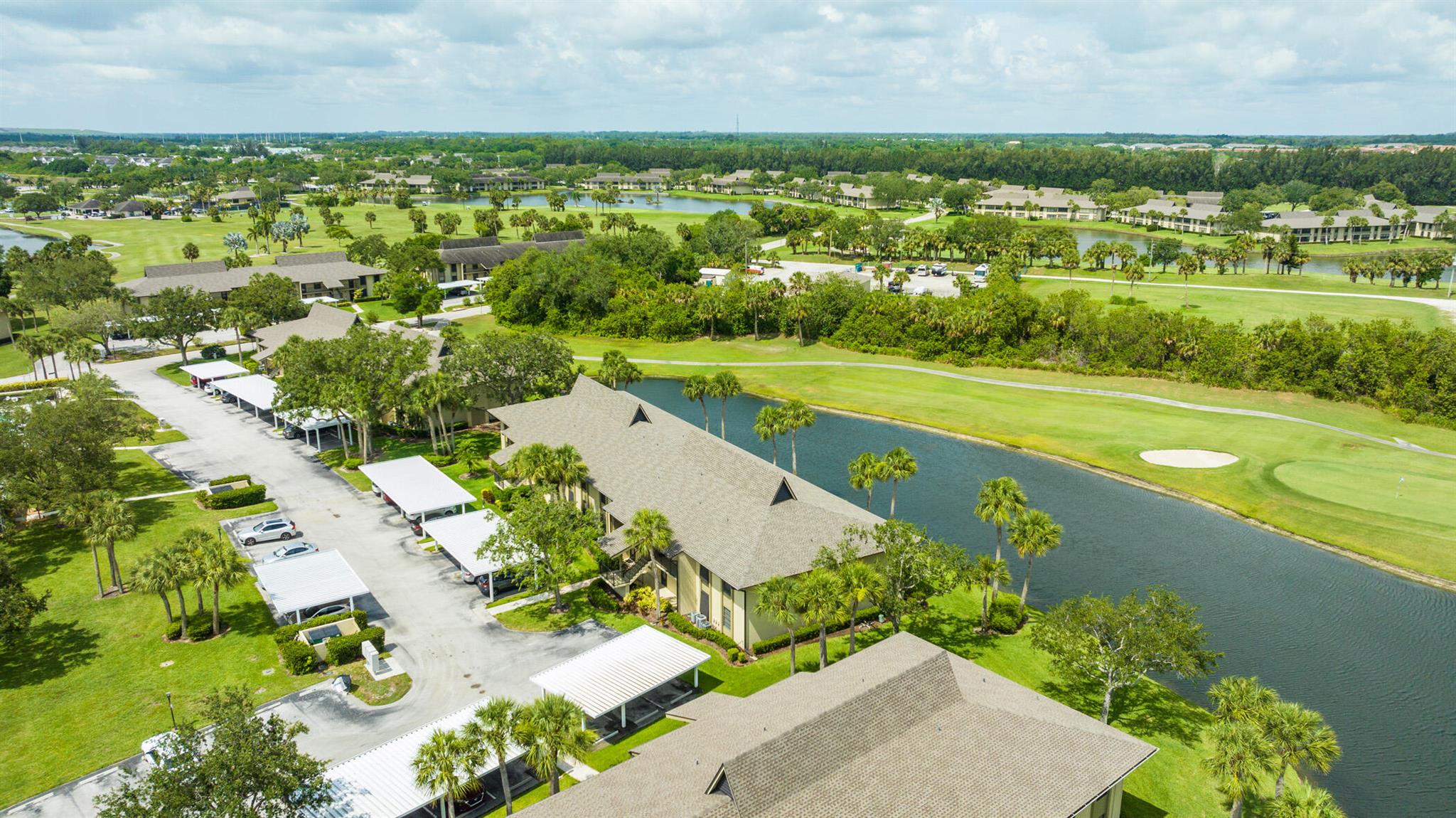 28 Plantation Drive 204