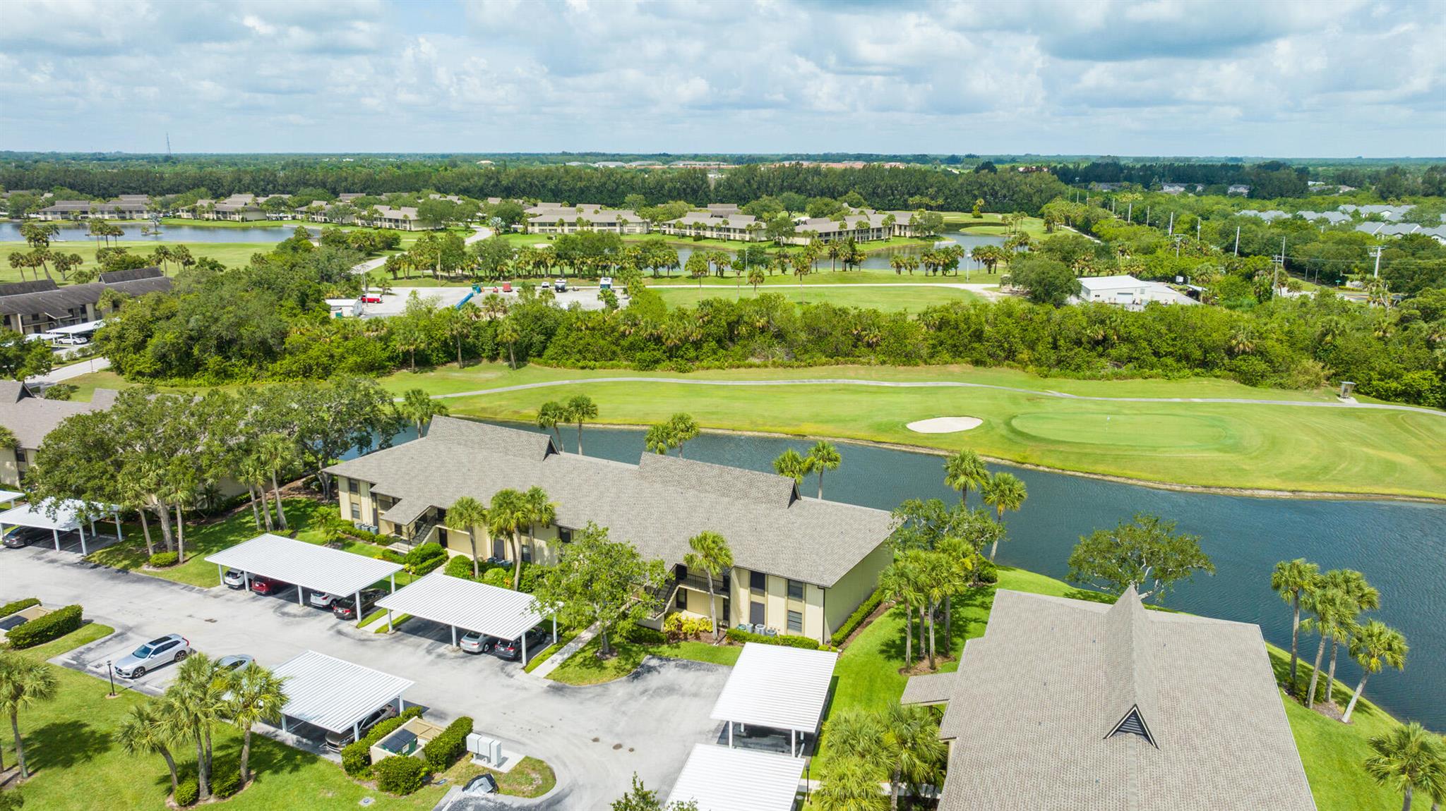 28 Plantation Drive 204