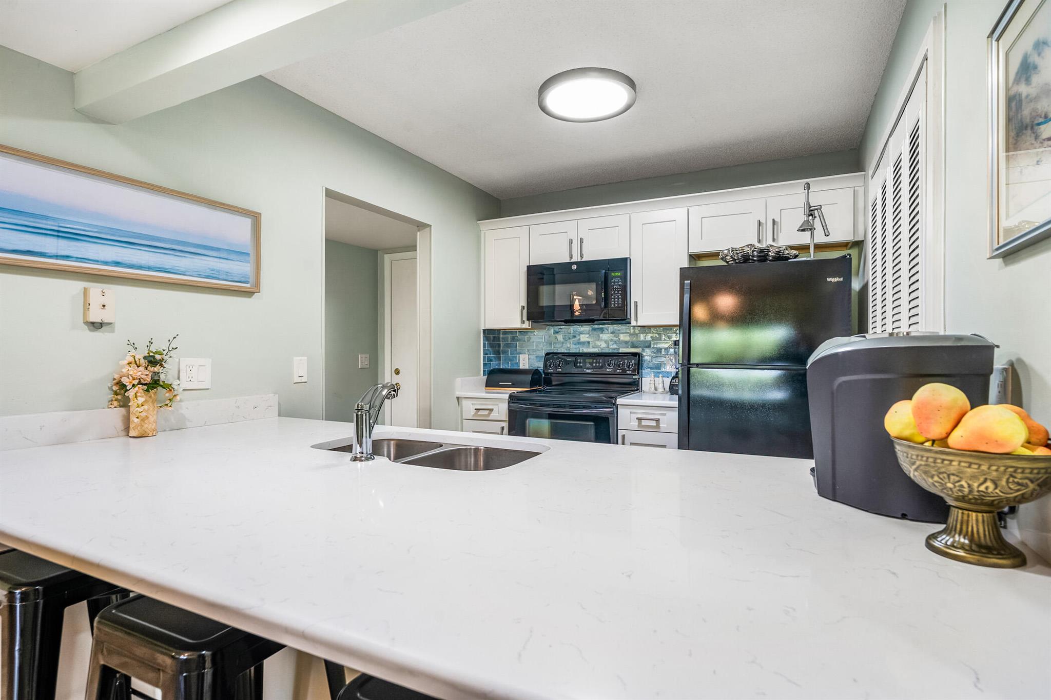 28 Plantation Drive 204