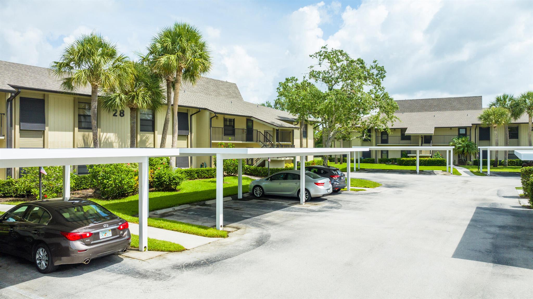 28 Plantation Drive 204