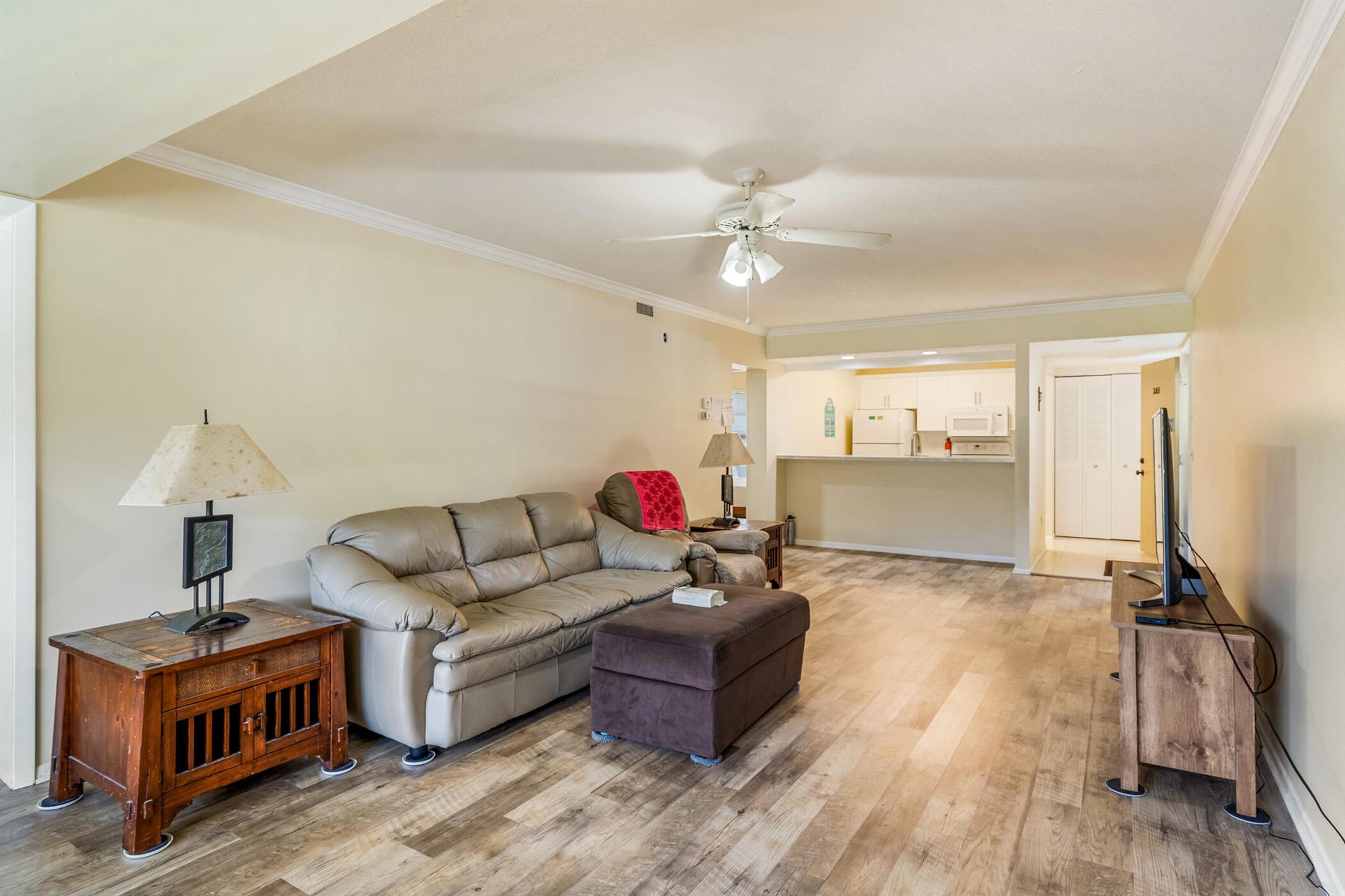 6 Plantation Drive 203