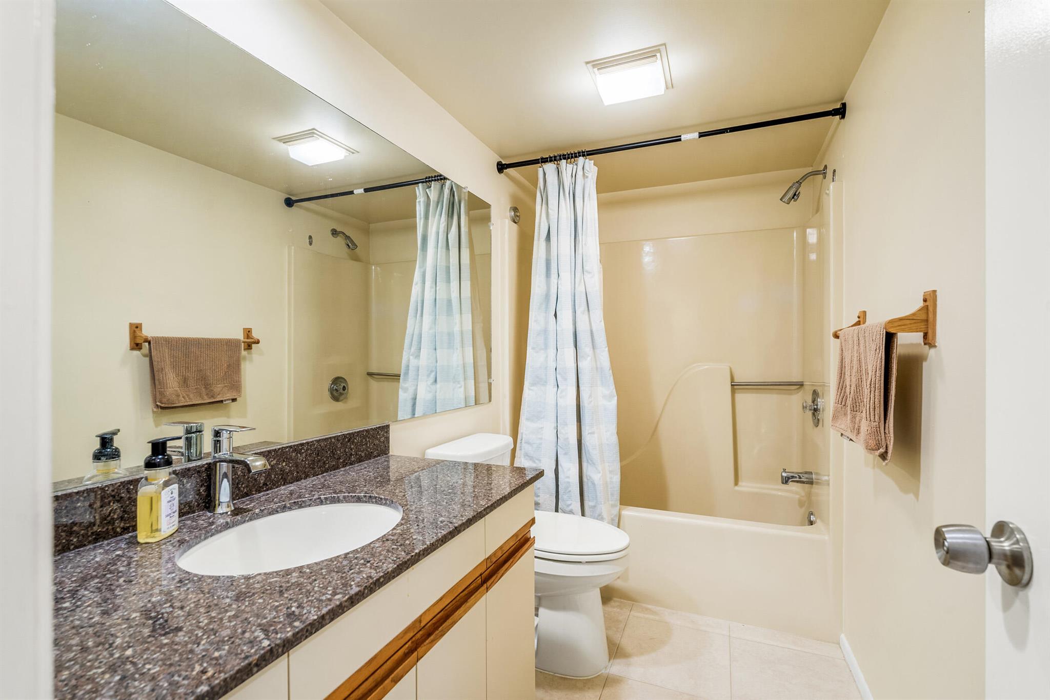 6 Plantation Drive 203