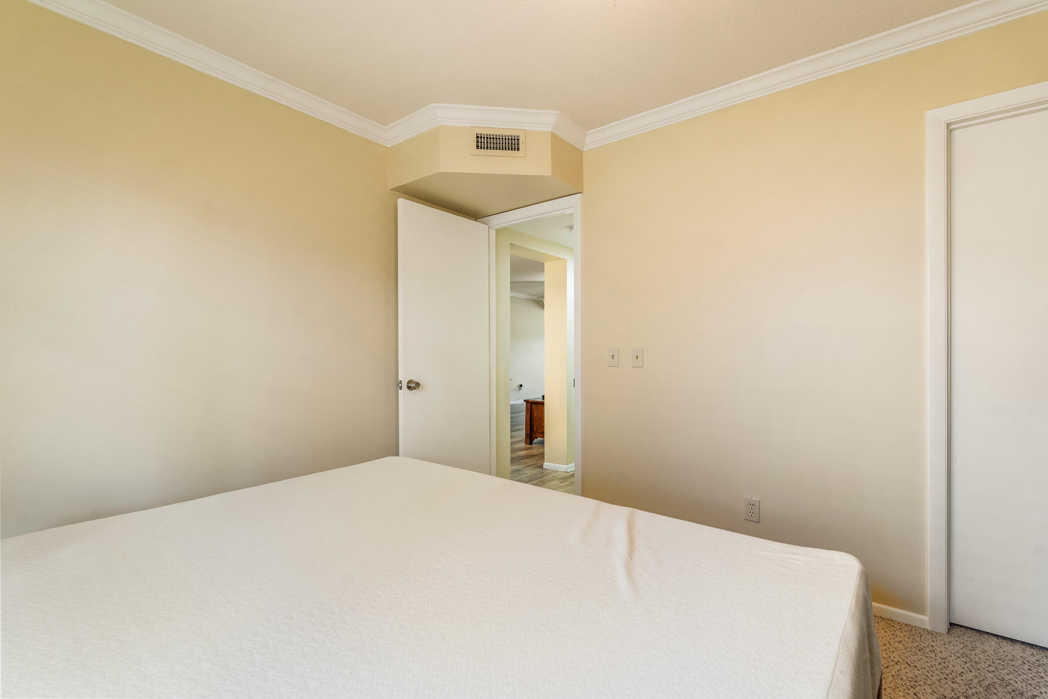 6 Plantation Drive 203