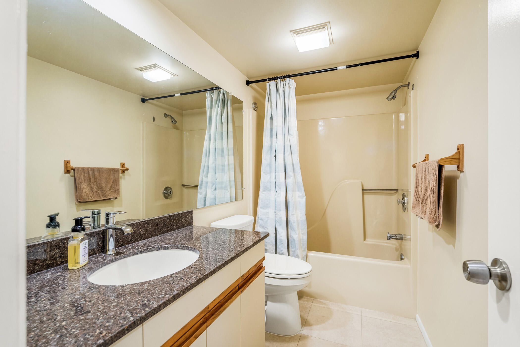 6 Plantation Drive 203