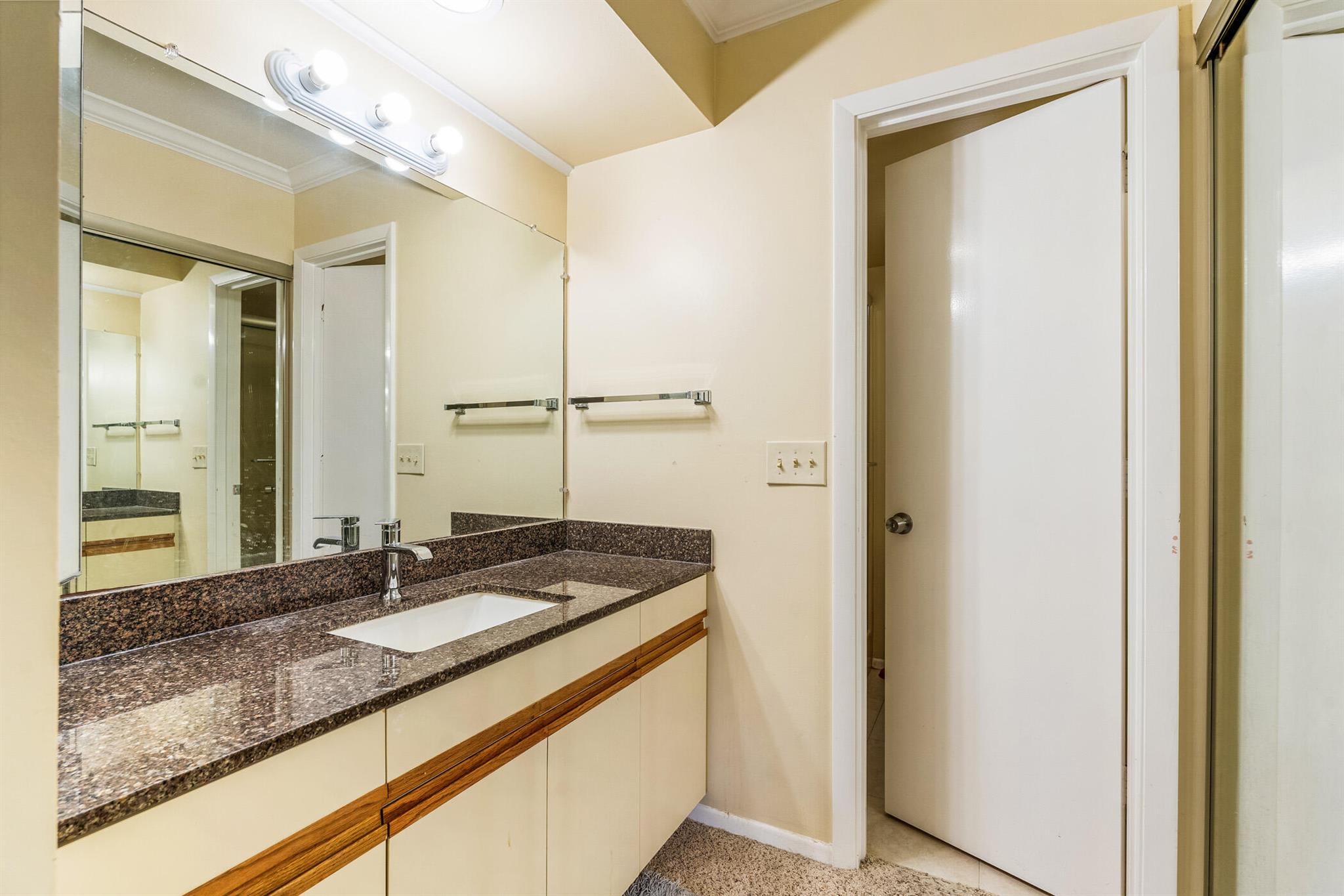 6 Plantation Drive 203