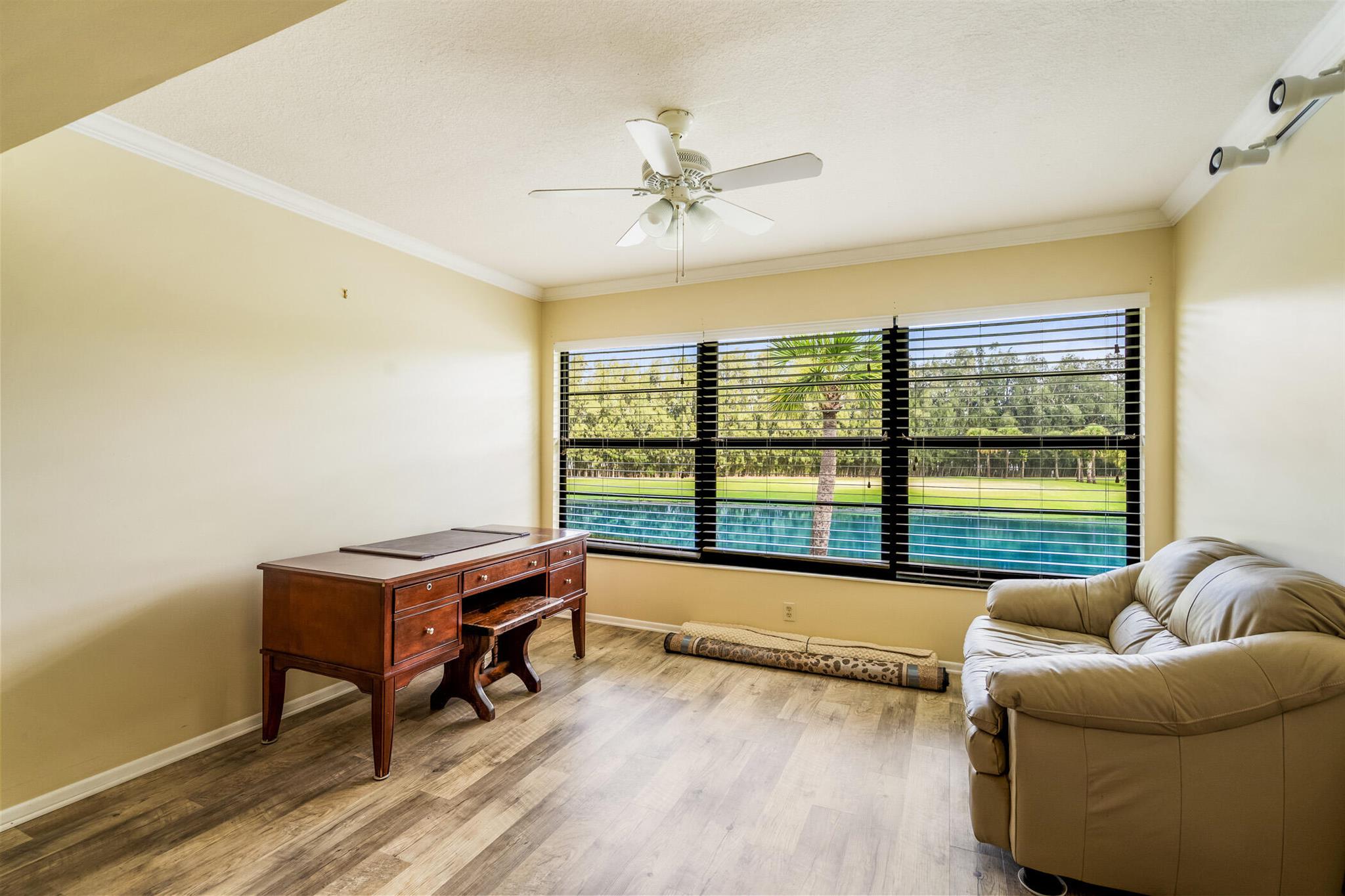 6 Plantation Drive 203