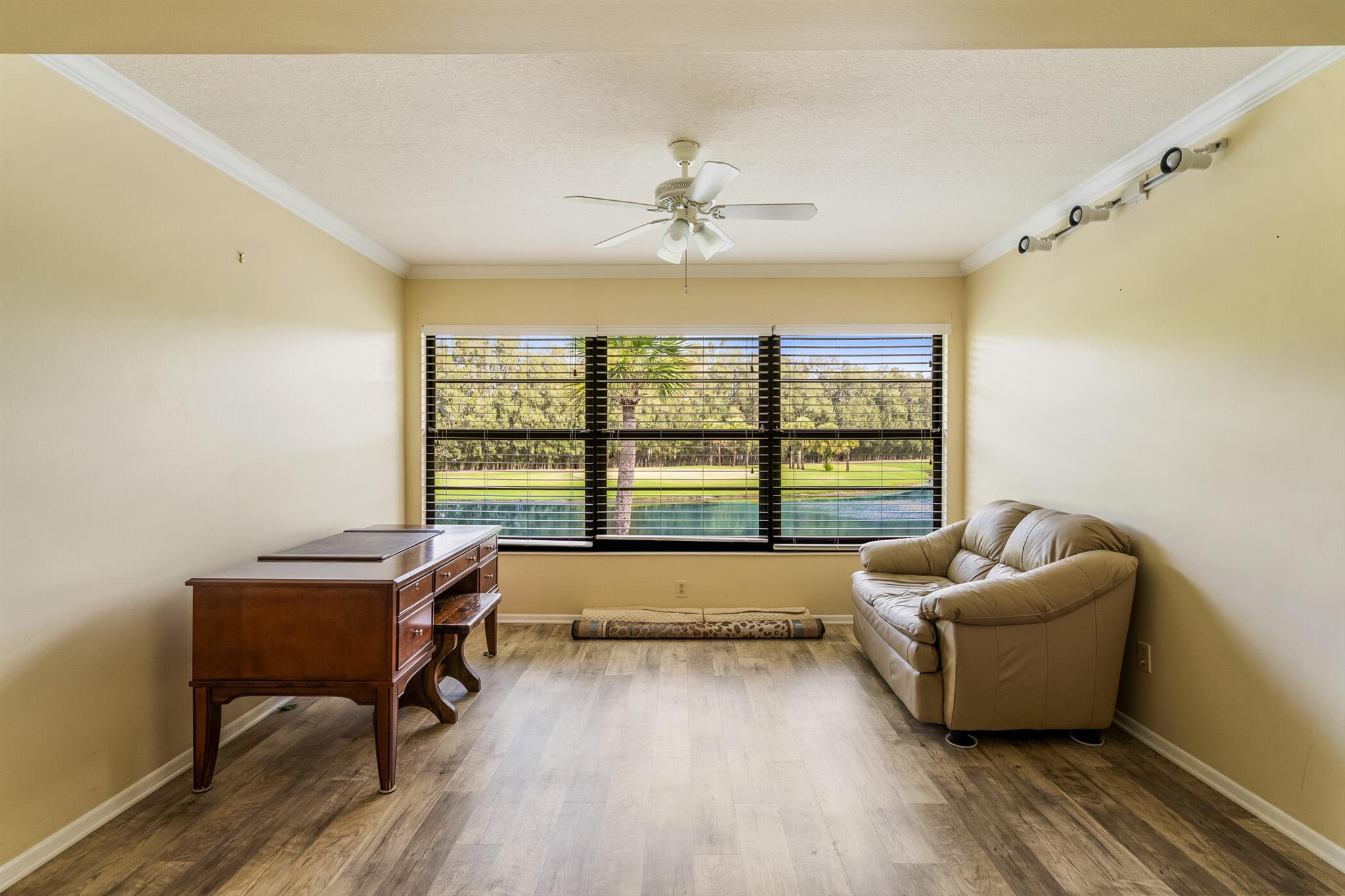 6 Plantation Drive 203