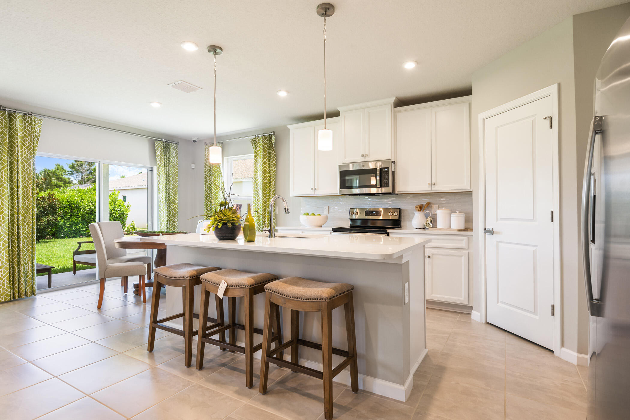 6530 Pomello Court