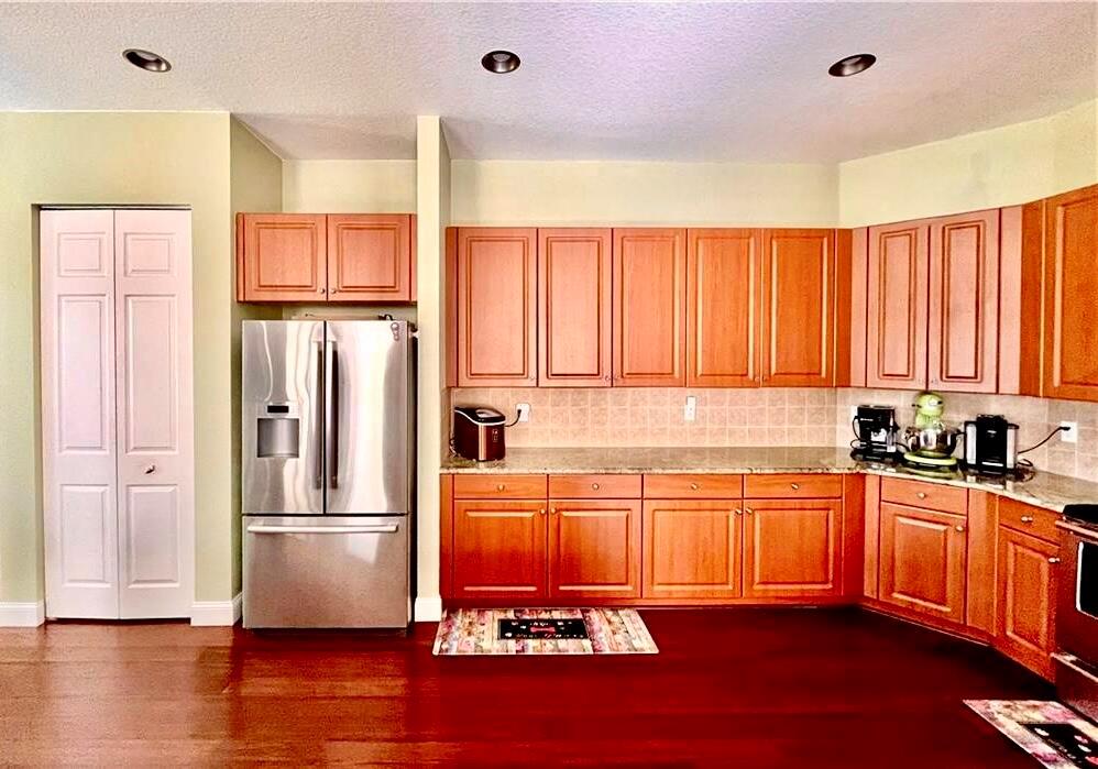 2001 Albany Terrace SW