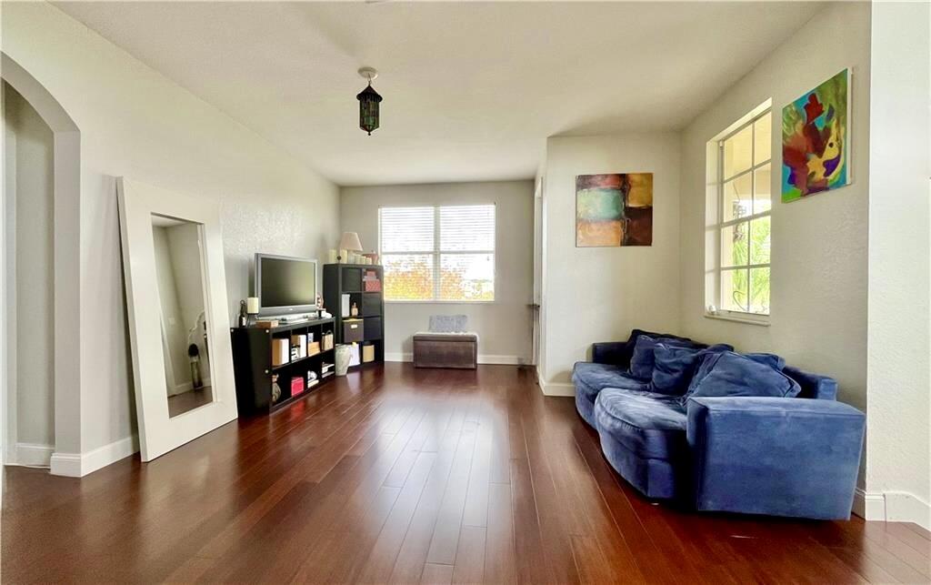 2001 Albany Terrace SW