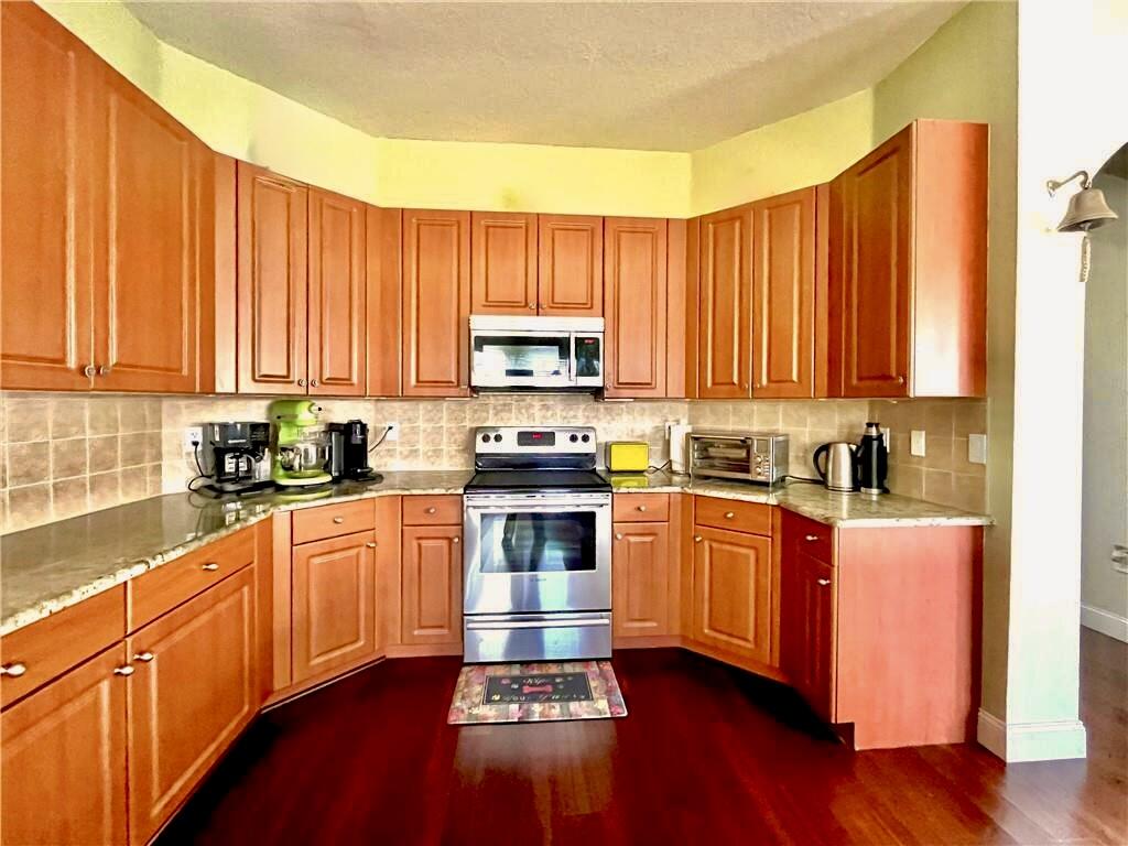 2001 Albany Terrace SW