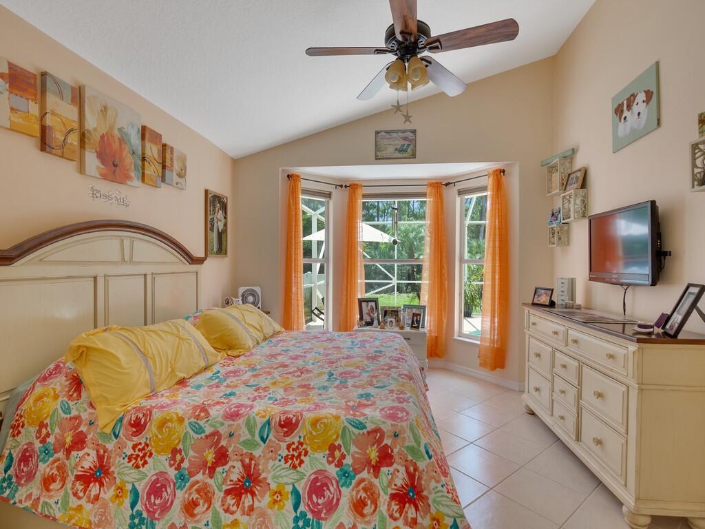 1530 16th Court SW