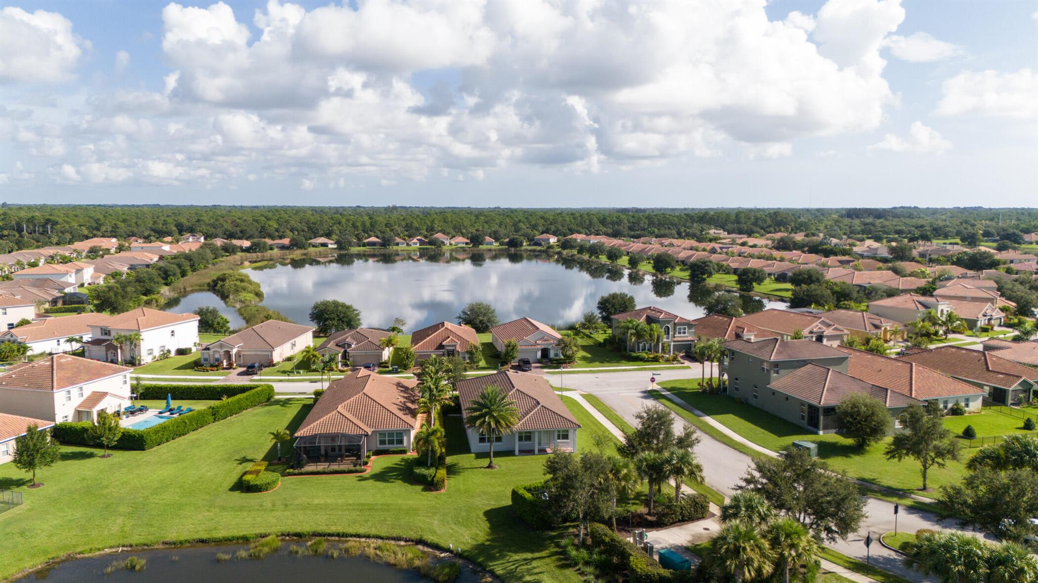 1769 Berkshire Circle SW